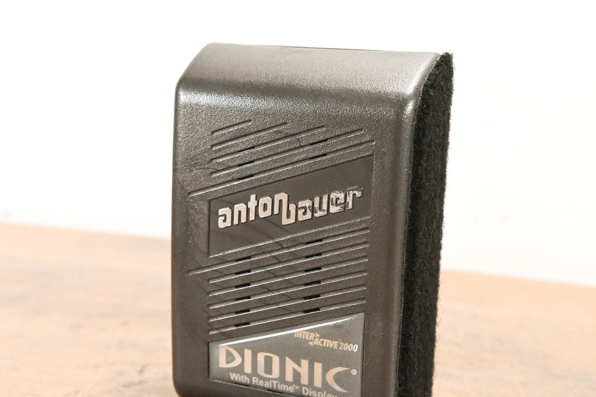 Anton Bauer Dionic Interactive 2000 Gold-Mount Battery