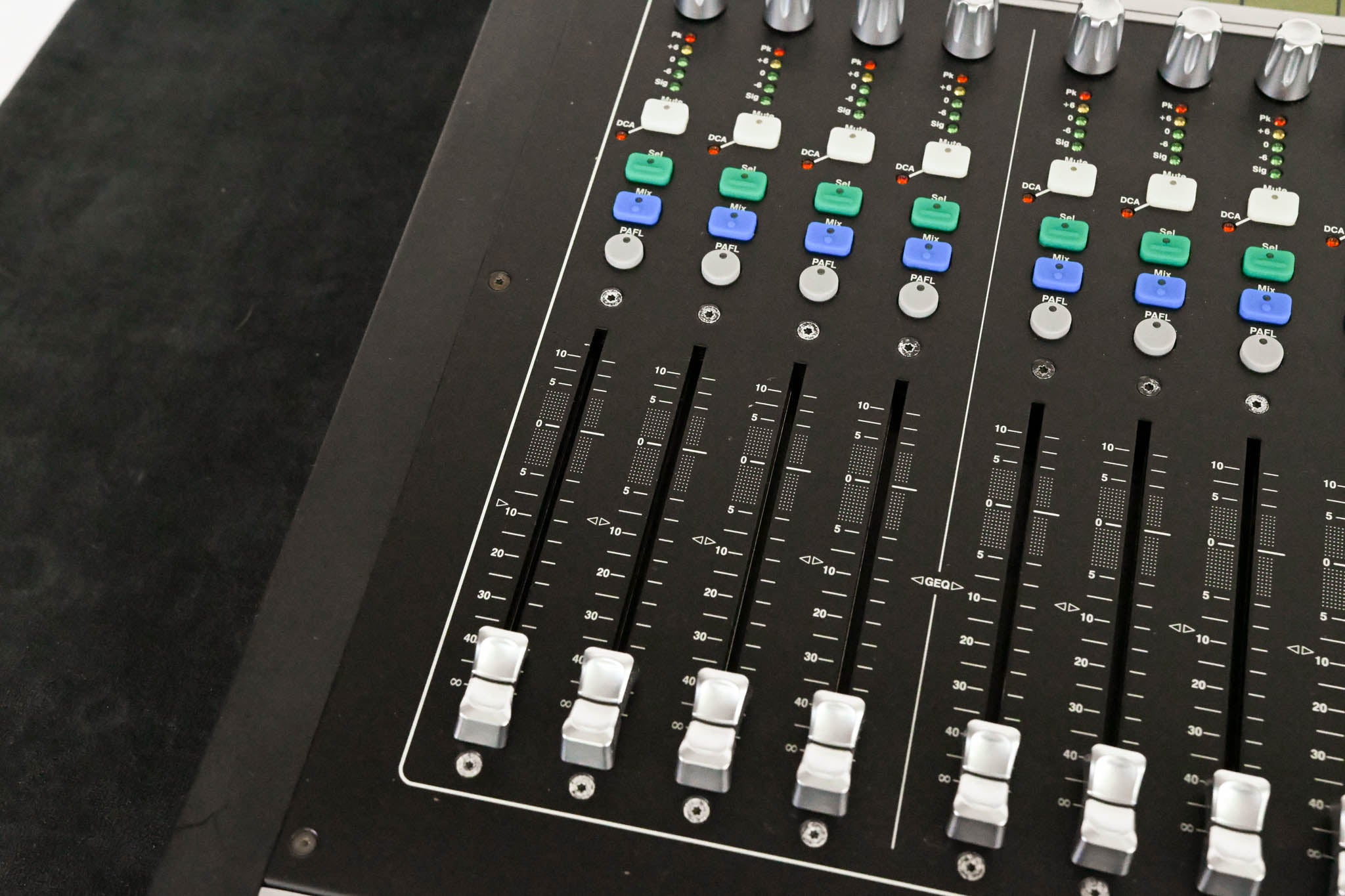 Allen & Heath GLD-80 Chrome Edition Digital Mixing Surface