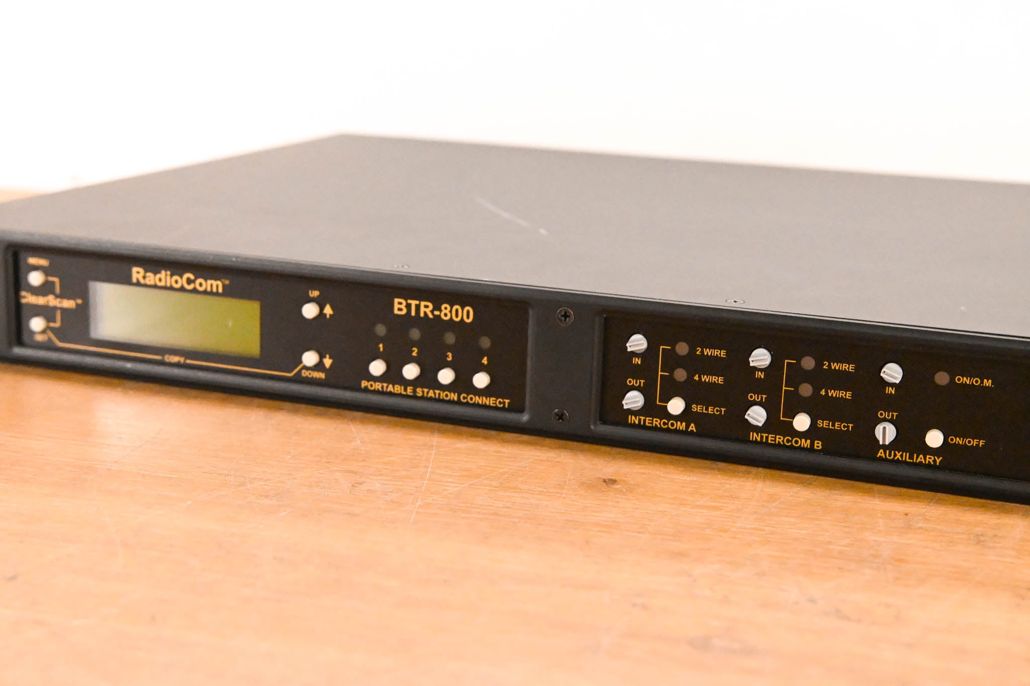 Telex RadioCom BTR-800 2-Channel UHF Base Station