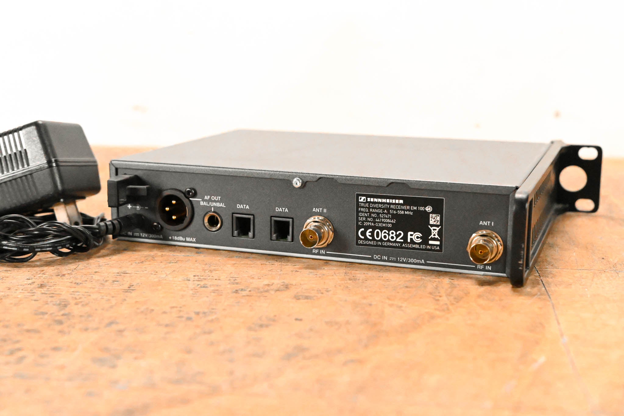 Sennheiser EM 100 G3 Wireless Receiver - A Range: 516-558 MHz