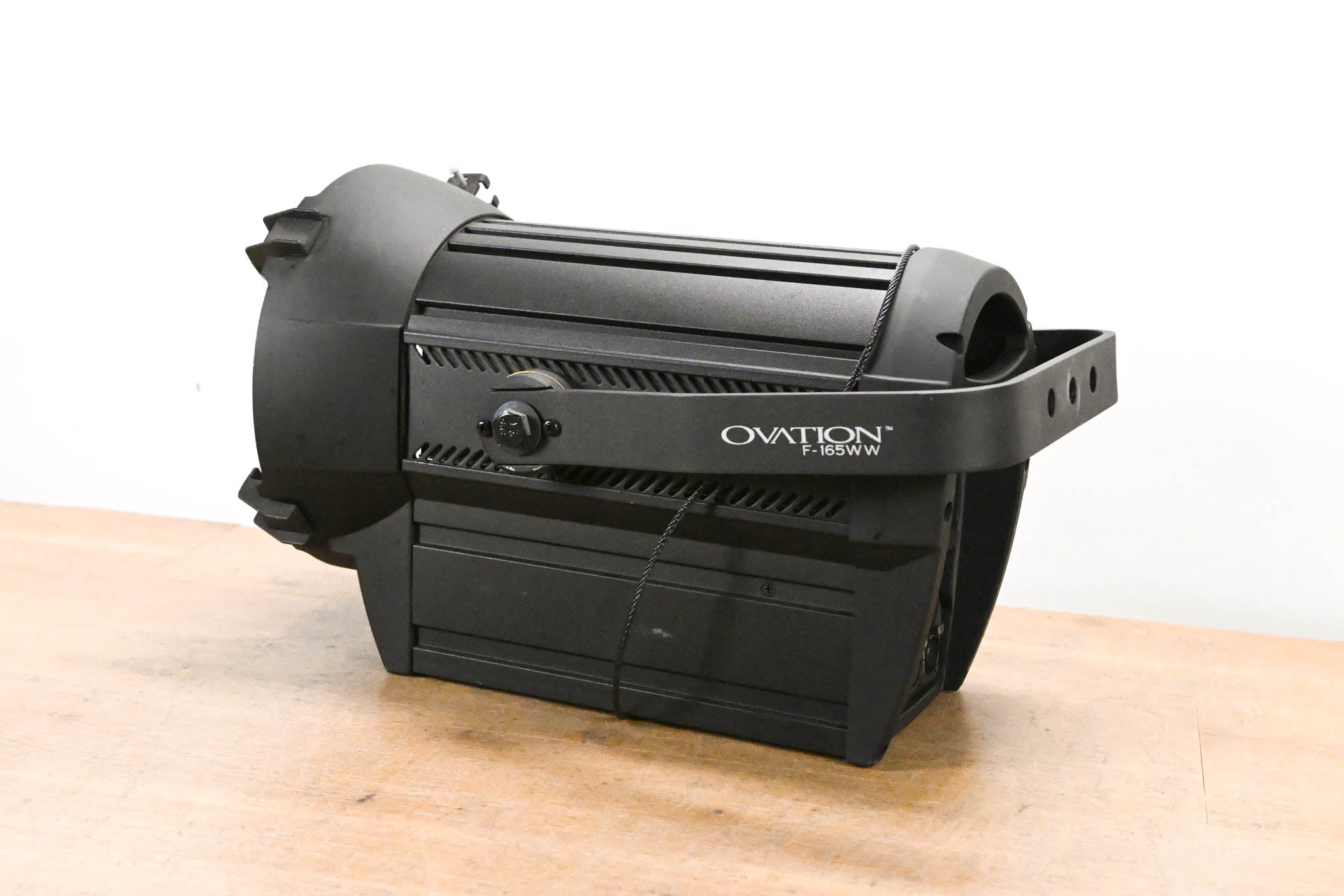 Chauvet Ovation F-165WW V2 Warm White LED Fresnel
