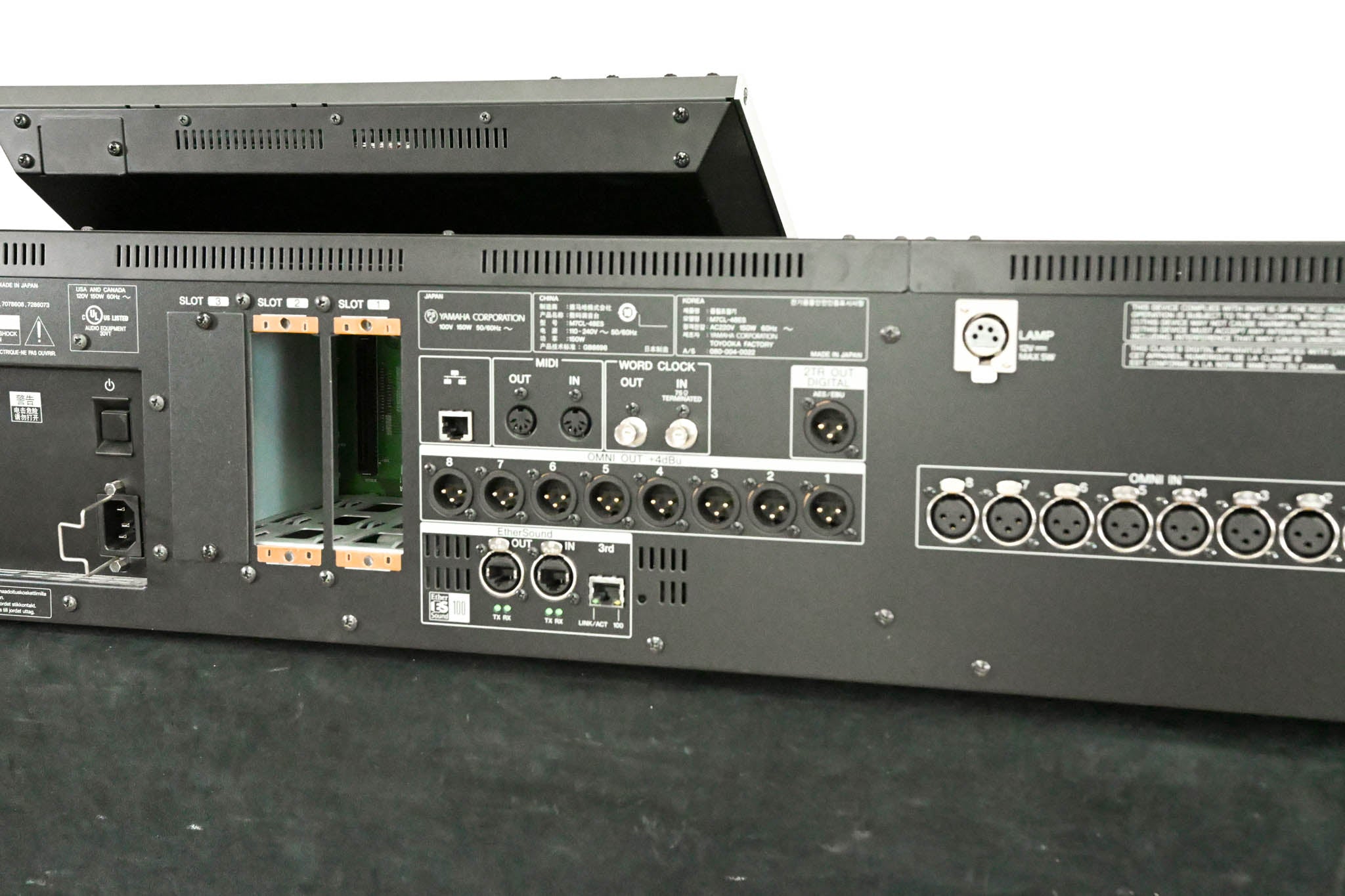 Yamaha M7CL-48ES 48-Channel EtherSound Digital Audio Mixer