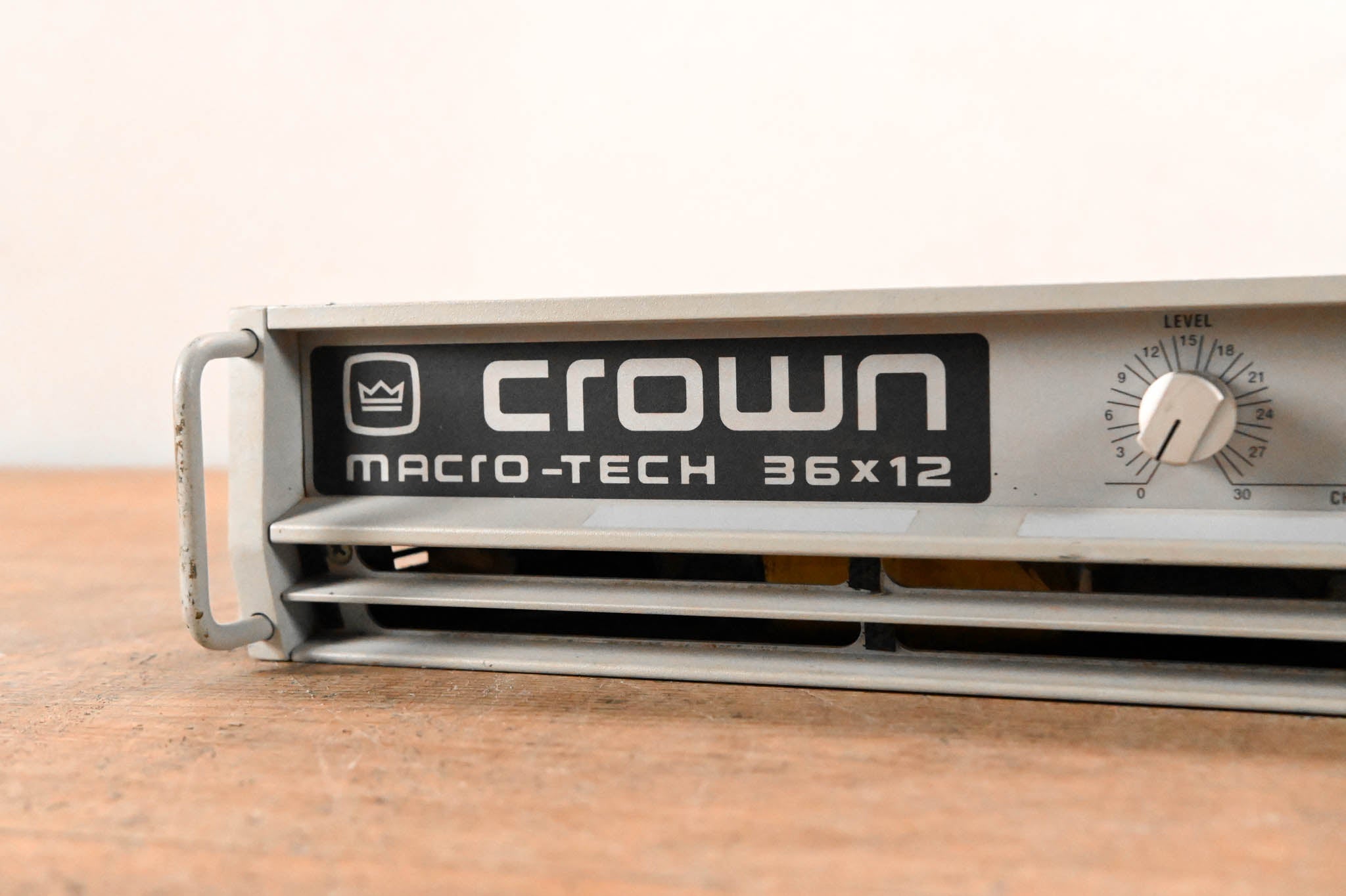 Crown Macro-Tech 36x12 2-Channel Power Amplifier