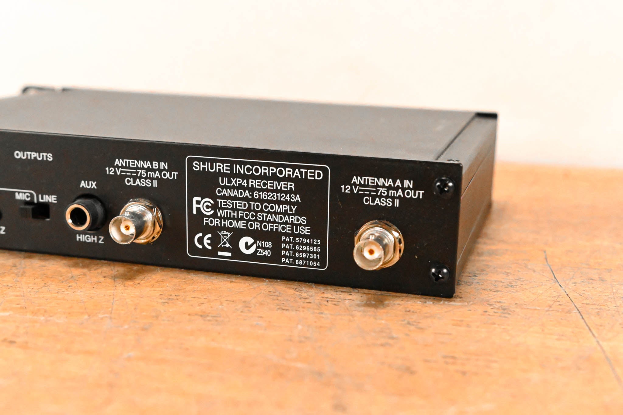 Shure ULXP24/58 Handheld Wireless System - J1 Band (NO POWER SUPPLY)