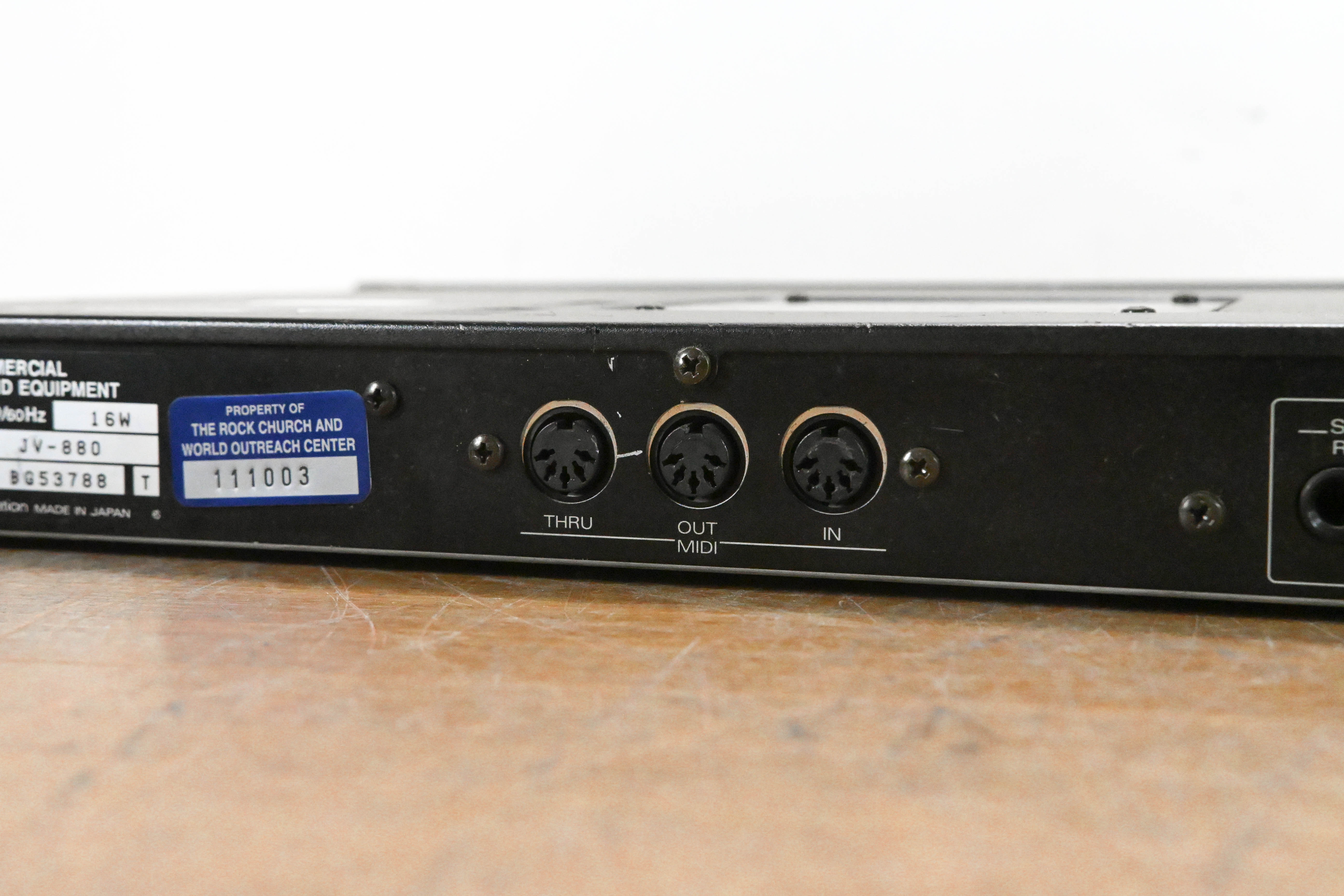 Roland JV-880 Multi Timbral Synthesizer Module