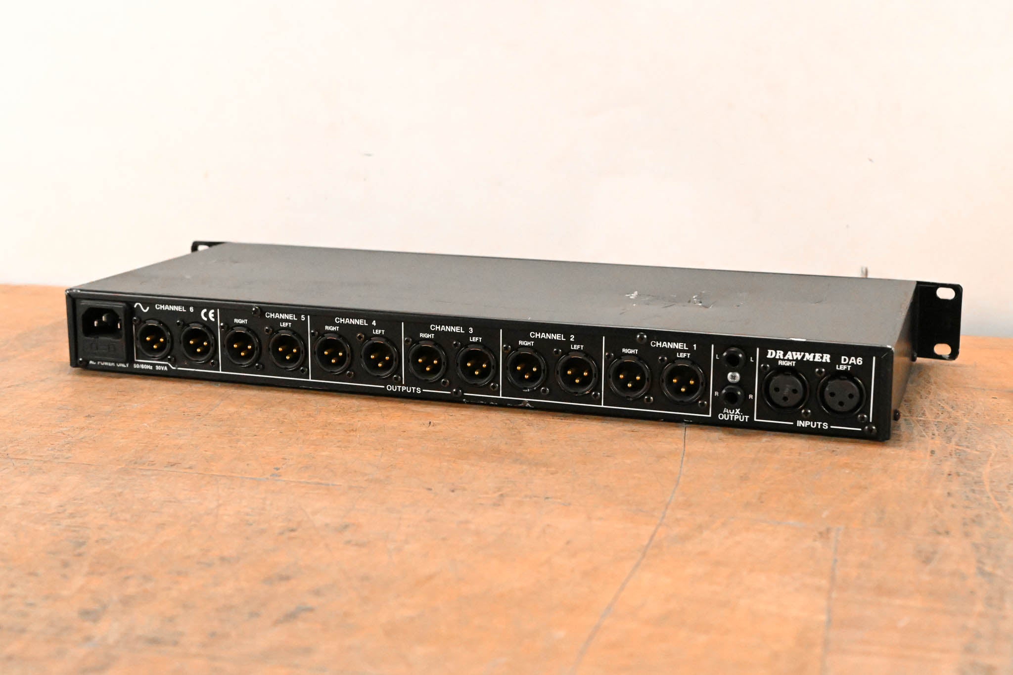 Drawmer DA-6 Stereo In, 6x Stereo Out Balanced Distribution Amplifier