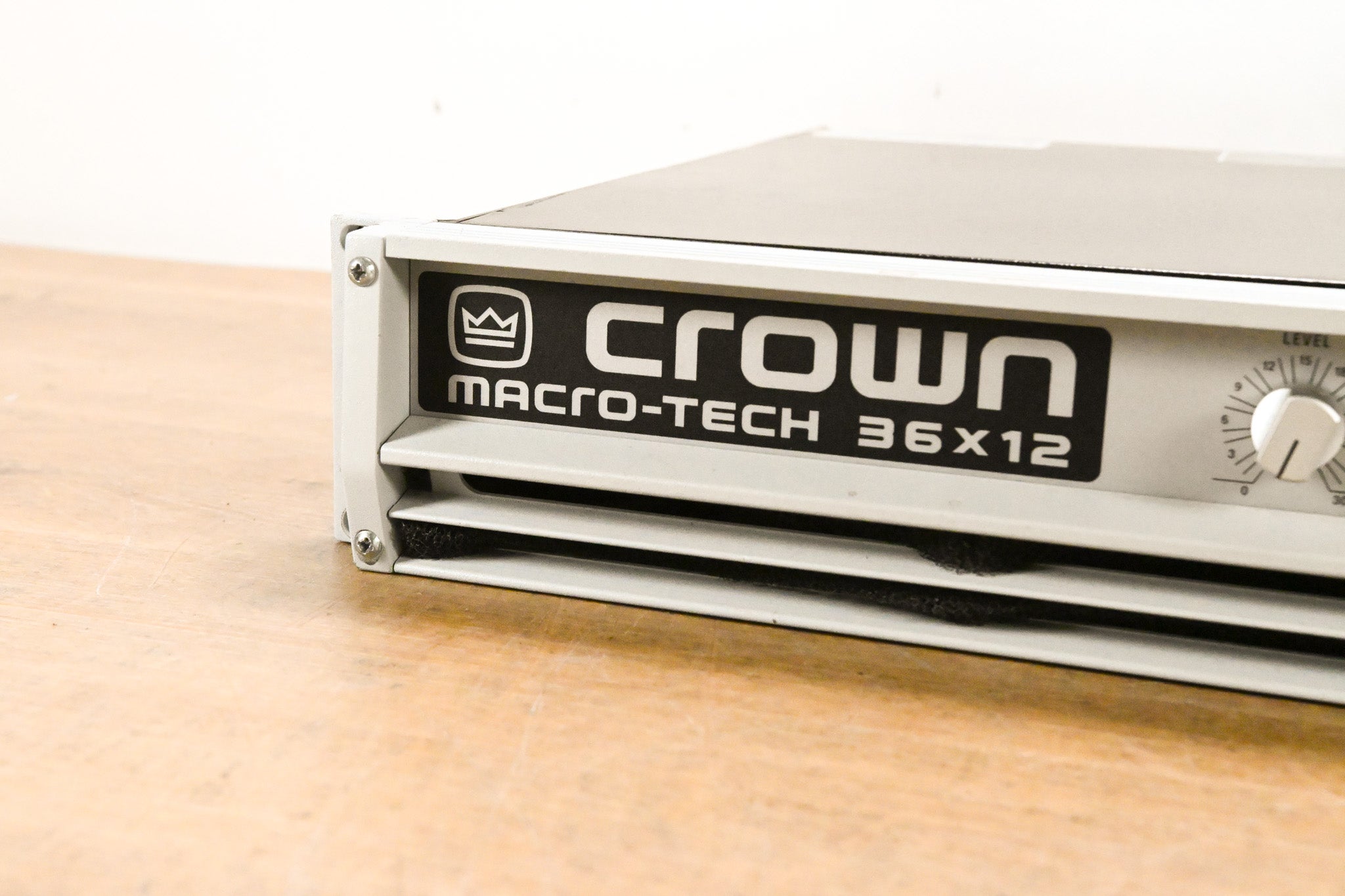 Crown Macro-Tech 36x12 2-Channel Power Amplifier
