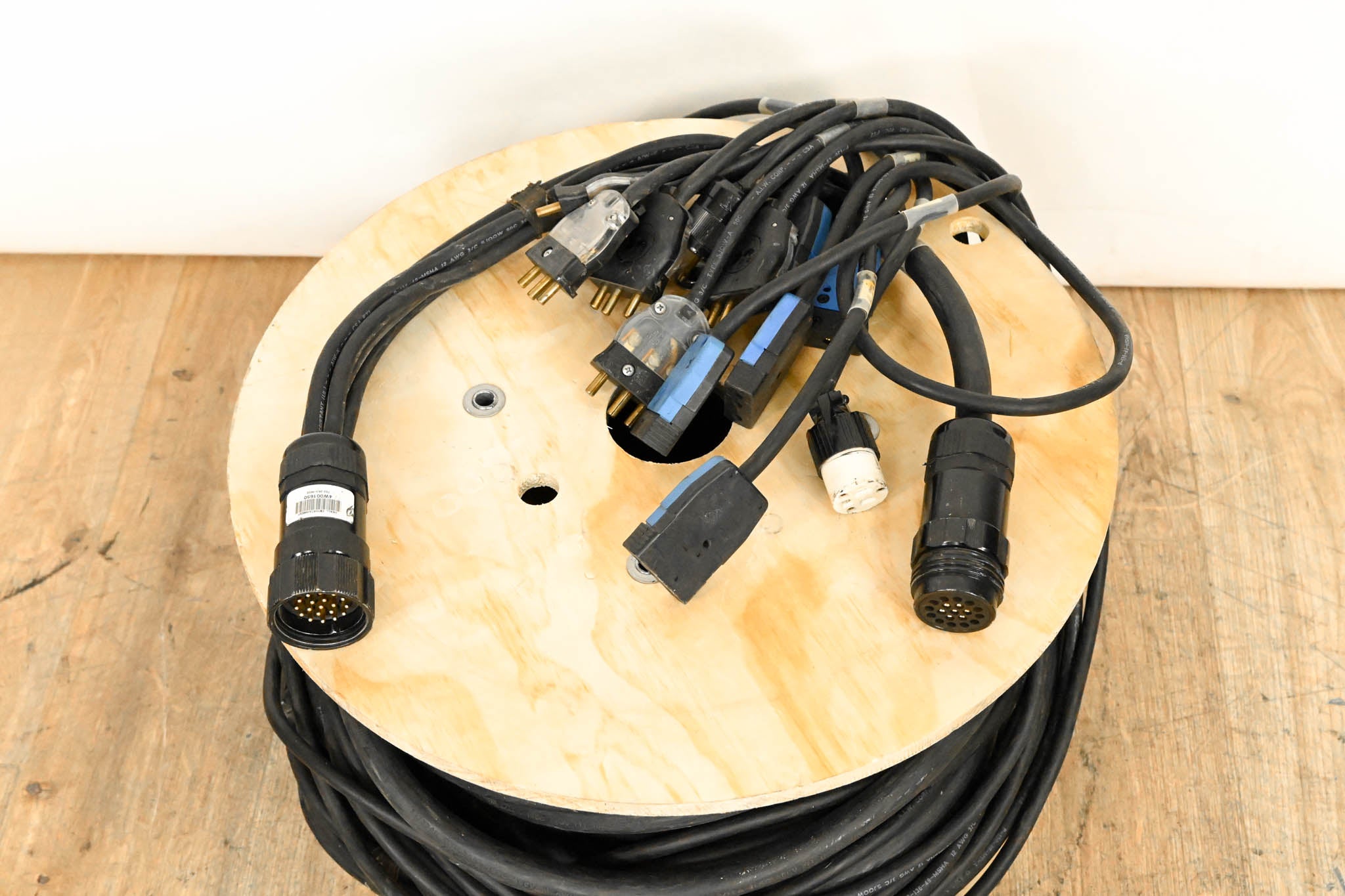 Socapex 19-Pin Connector to Stage Pin Loom 150' Cable