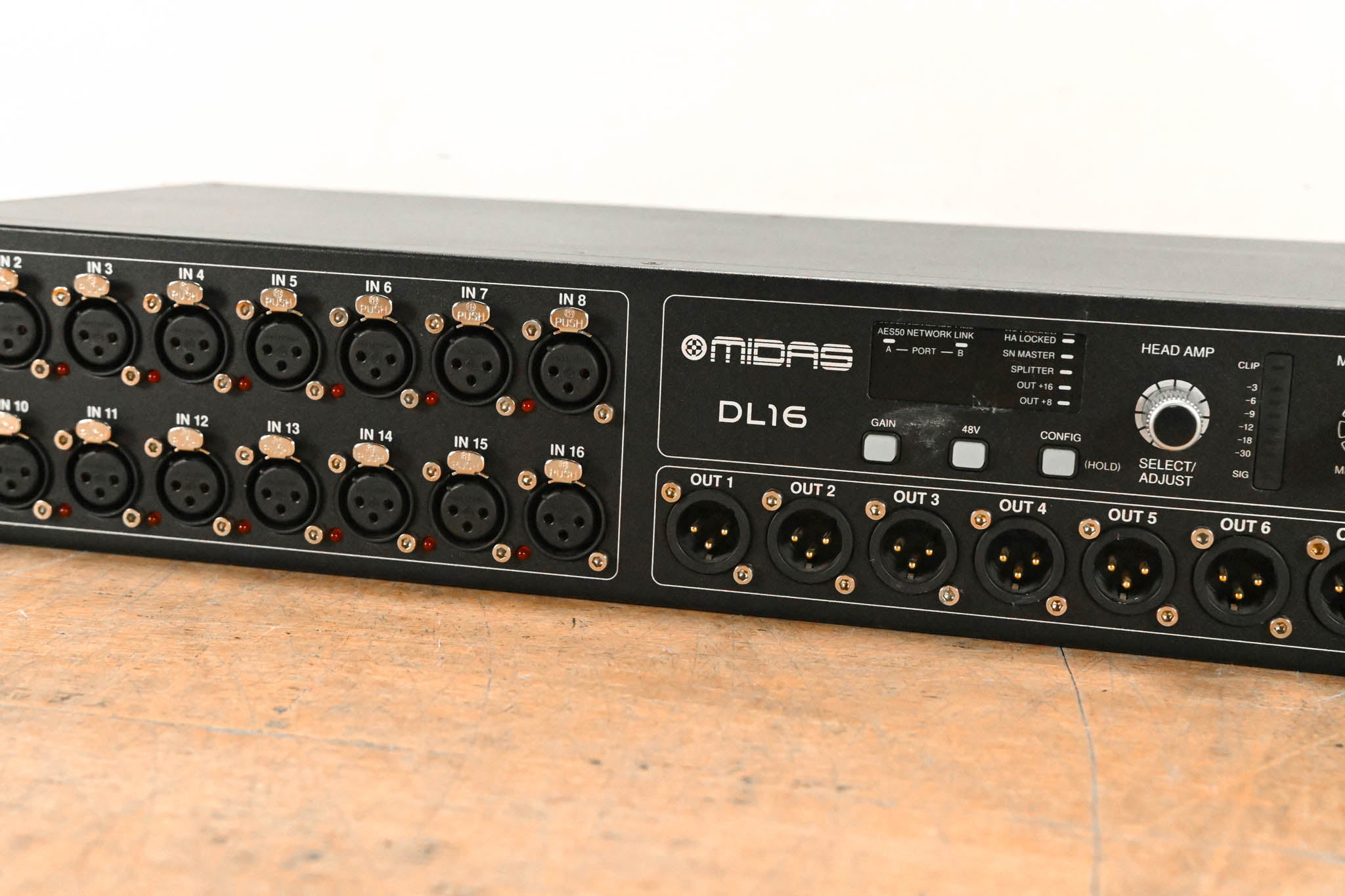 Midas DL16 16-Input, 8-Output Stage Box