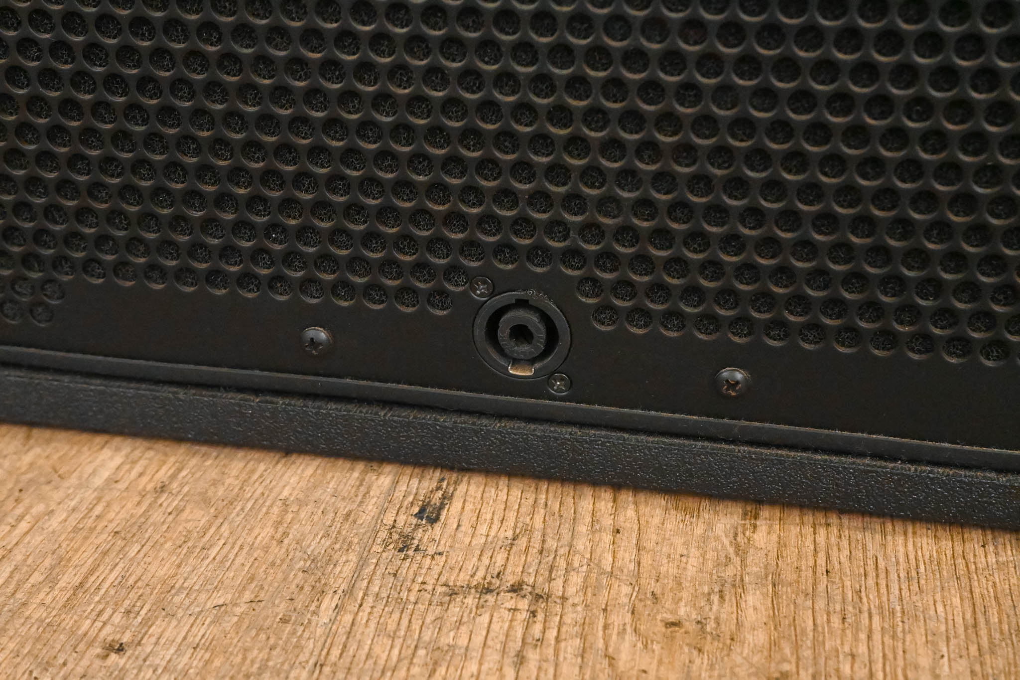 JBL VT4883 Subcompact Dual 12" Cardioid-Arrayable Subwoofer