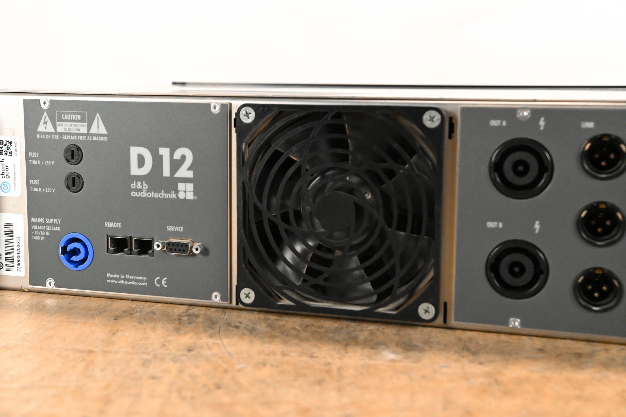 d&b audiotechnik D12 Dual-Channel Power Amplifier