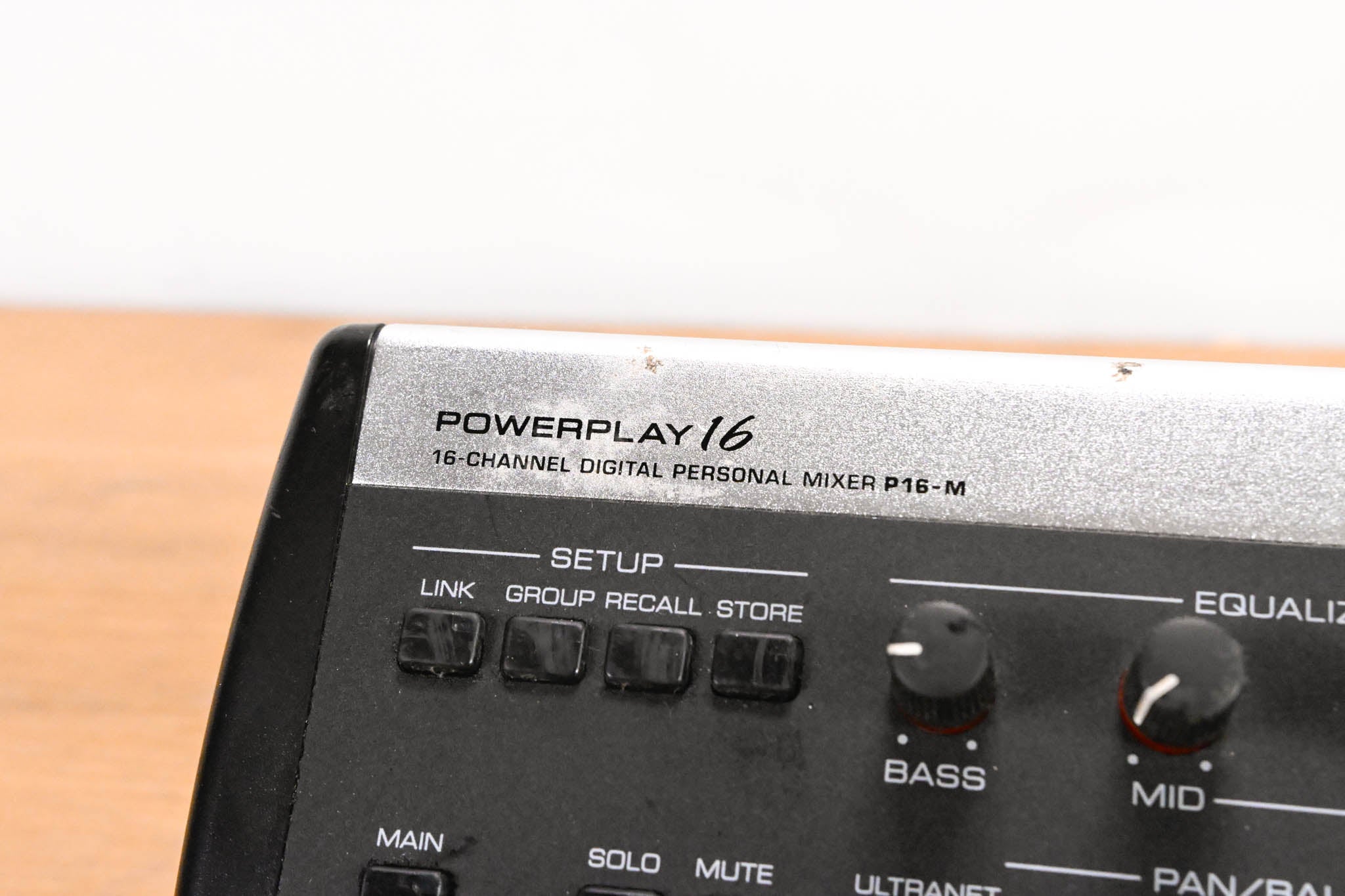 Behringer Powerplay P16-M 16-Channel Digital Personal Mixer