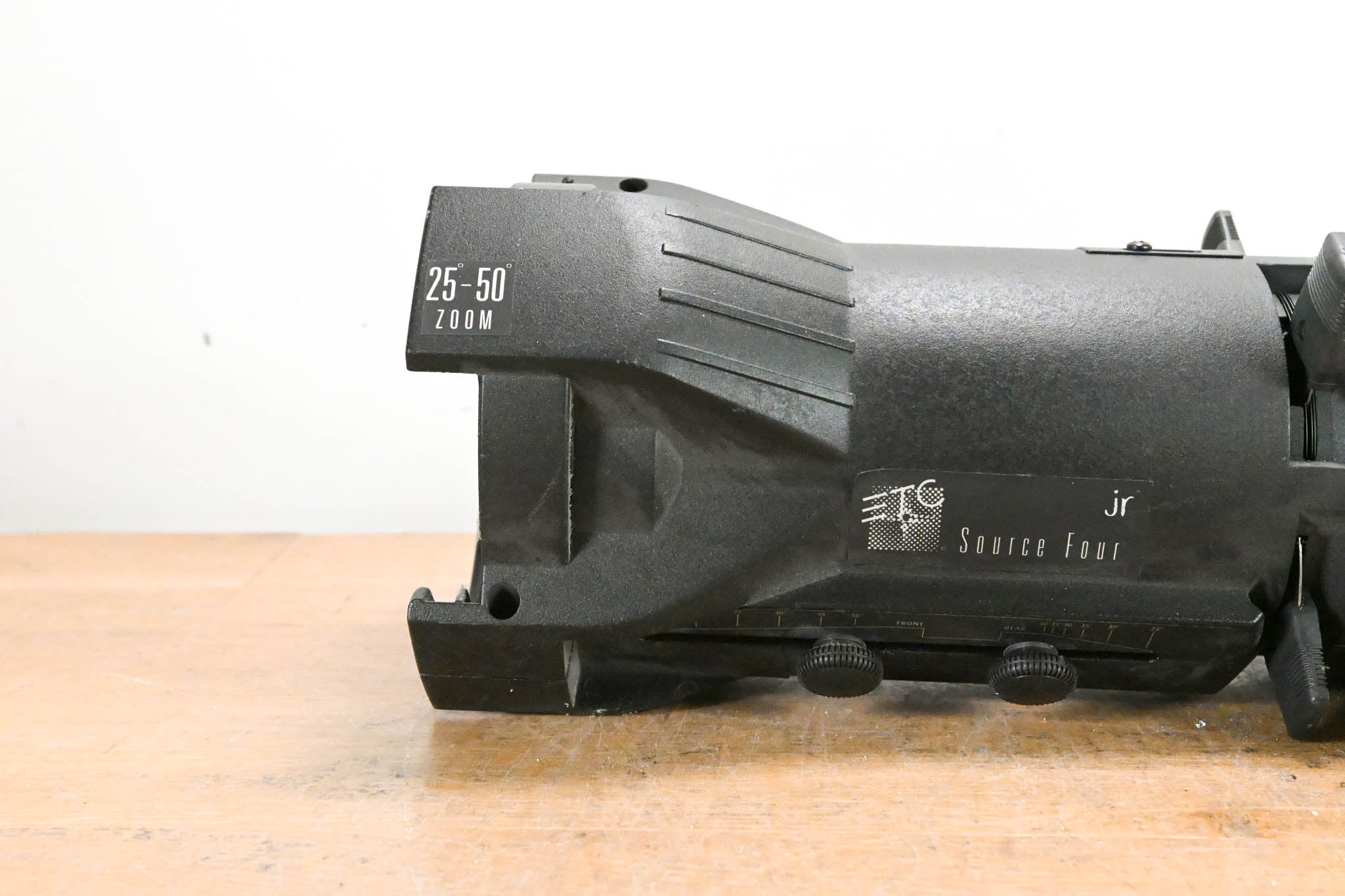 ETC Source Four Jr 25-50 Degree Zoom 575 Ellipsoidal Light