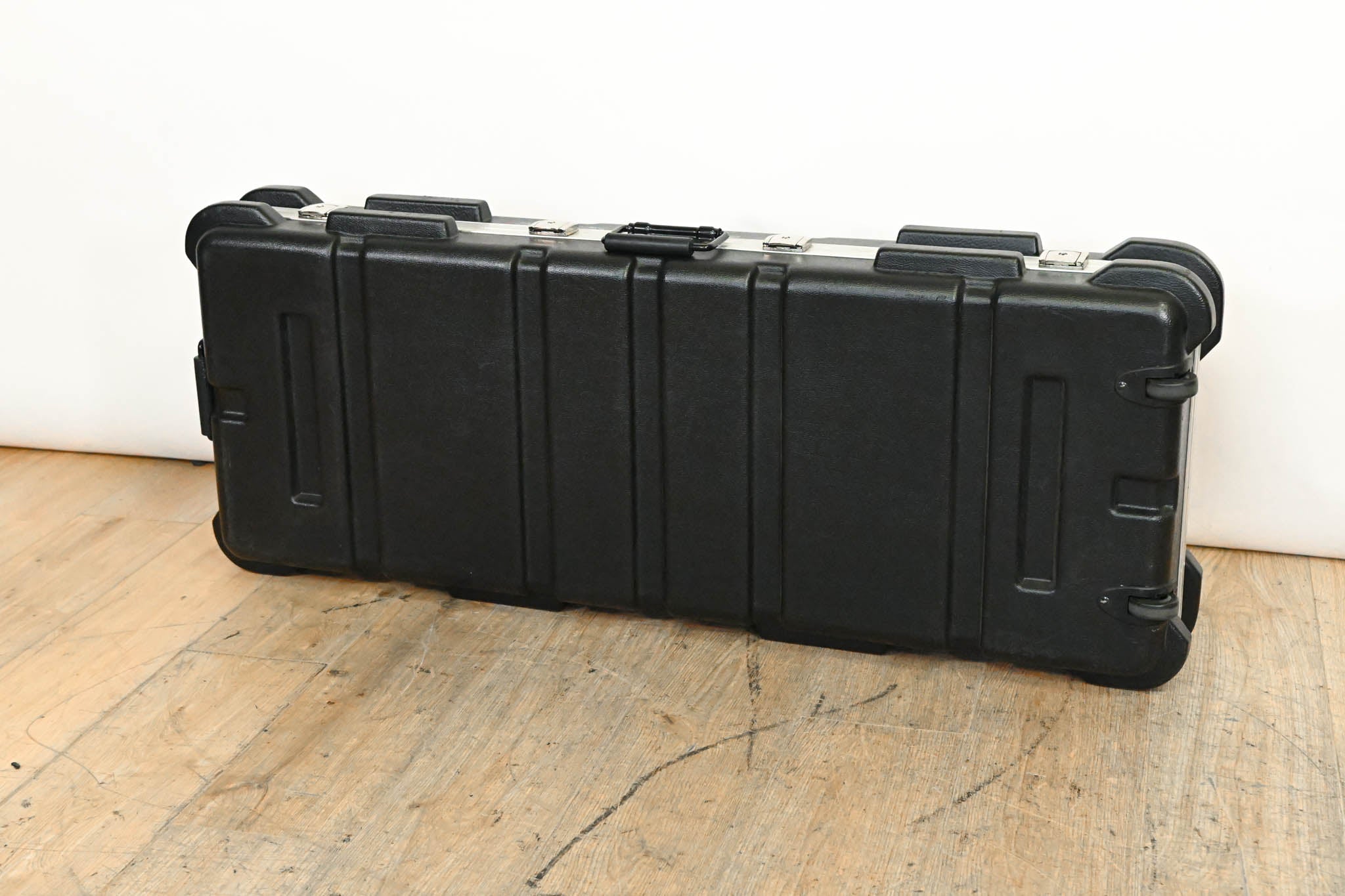 SKB 1SKB-4214W 61-key ATA Keyboard Carrying Case with Wheels