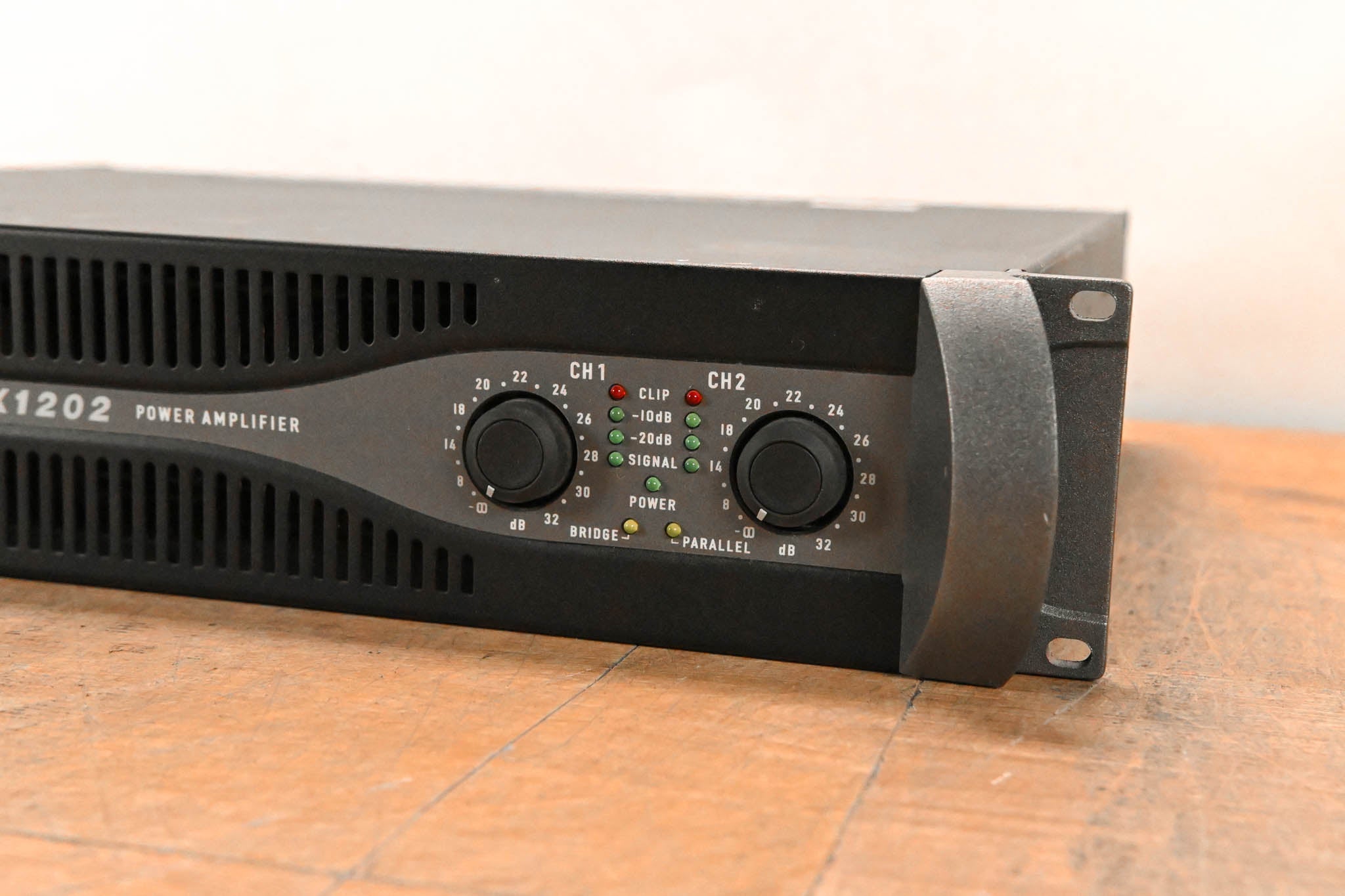 QSC PLX1202 2-Channel Power Amplifier