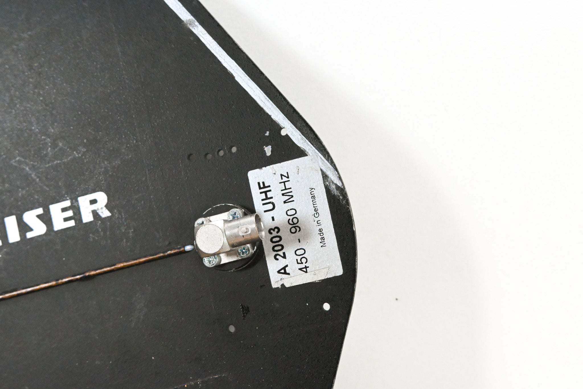 Sennheiser A-2003-UHF Passive Directional Antenna - 450-960 MHz