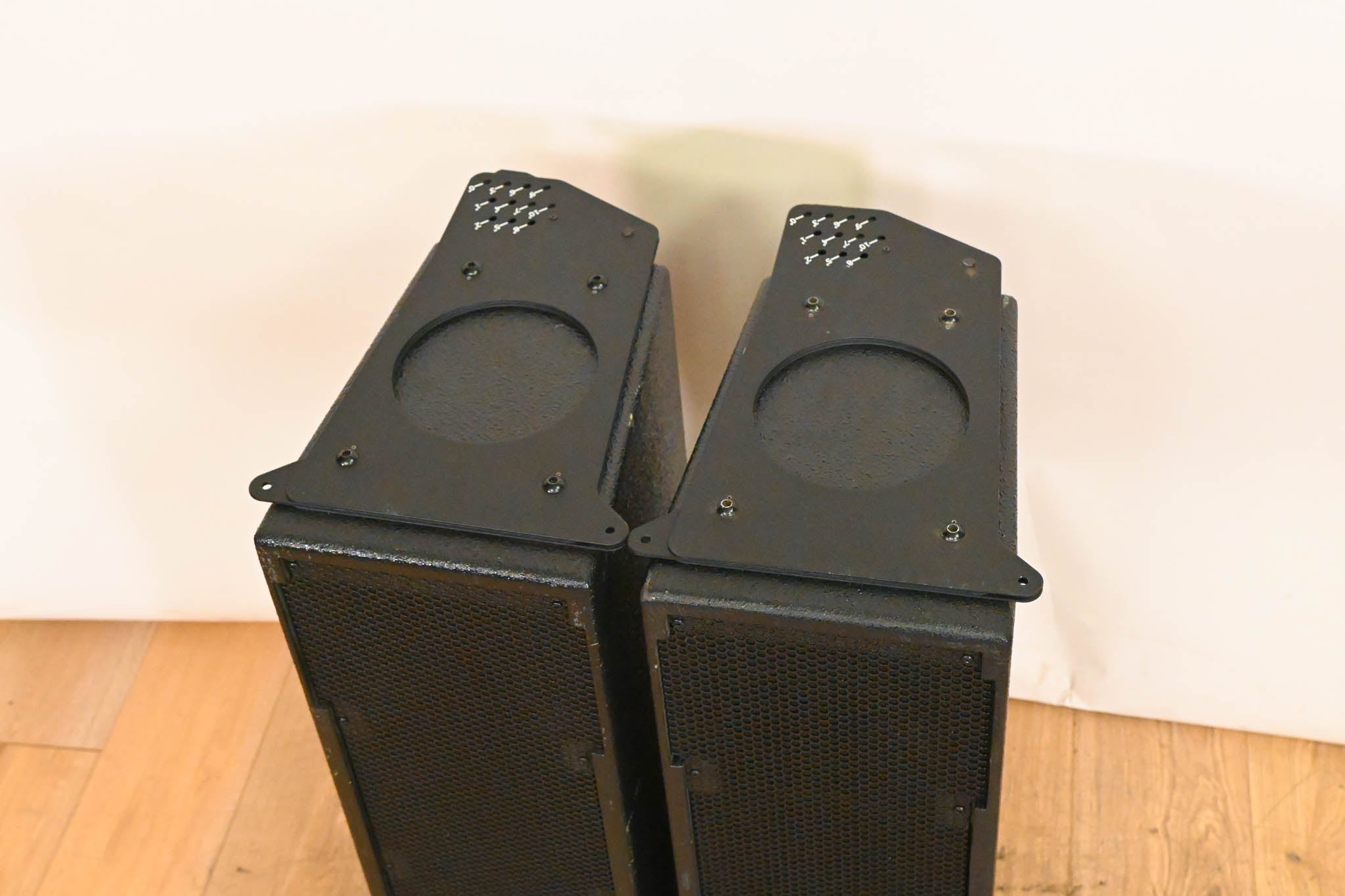 SLS LS8800 Full-Range Line Array Module (PAIR)