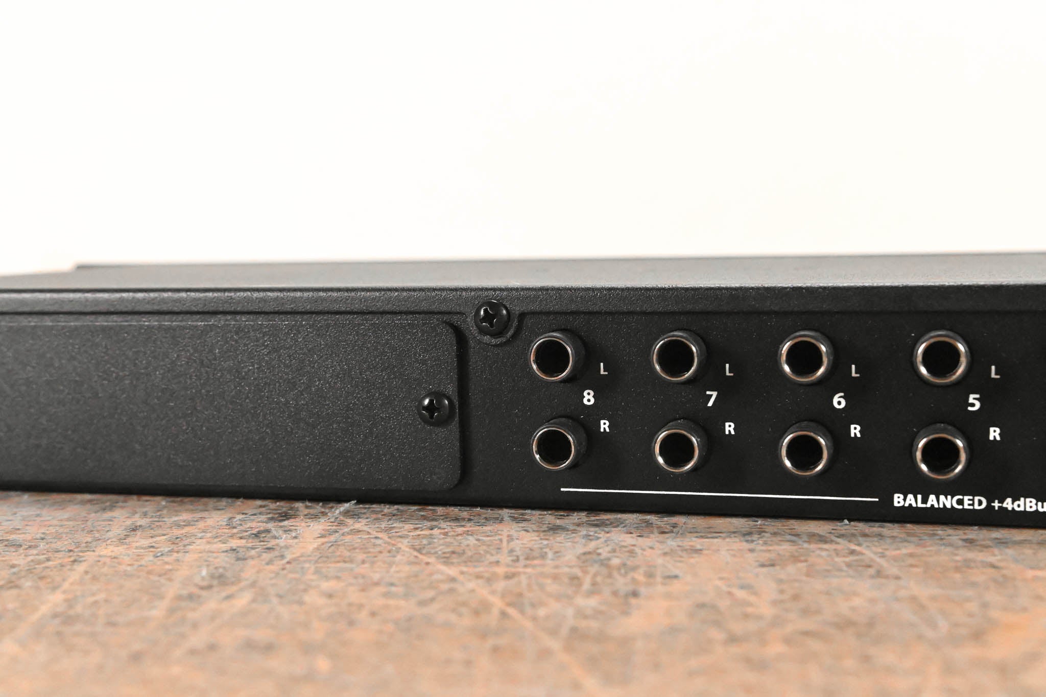 Digital Audio Labs Livemix DA-816 8-Channel Analog Output Unit