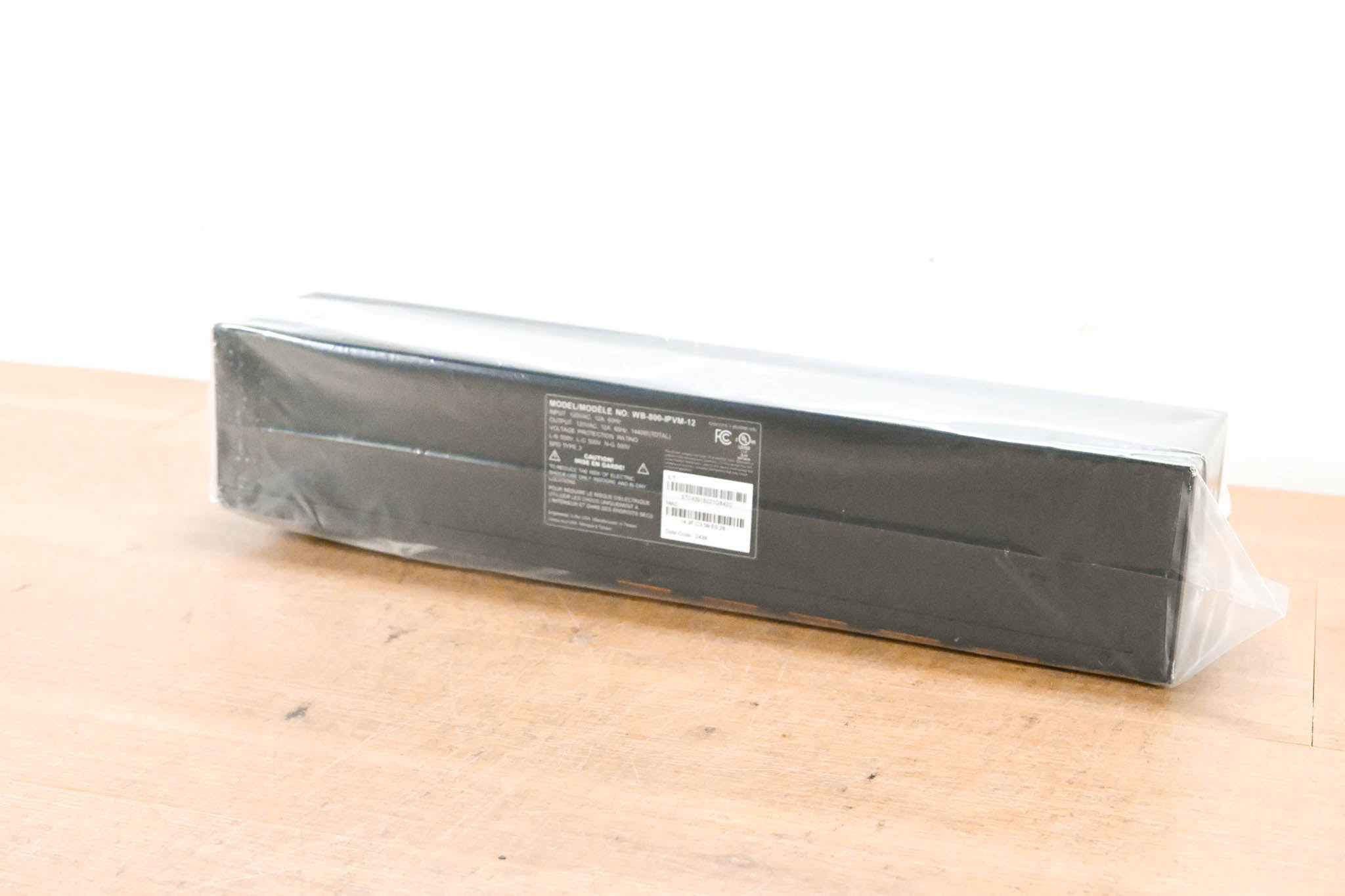 WattBox WB-800-IPVM-12 Rackmount IP Power Conditioner (12 Outlets)