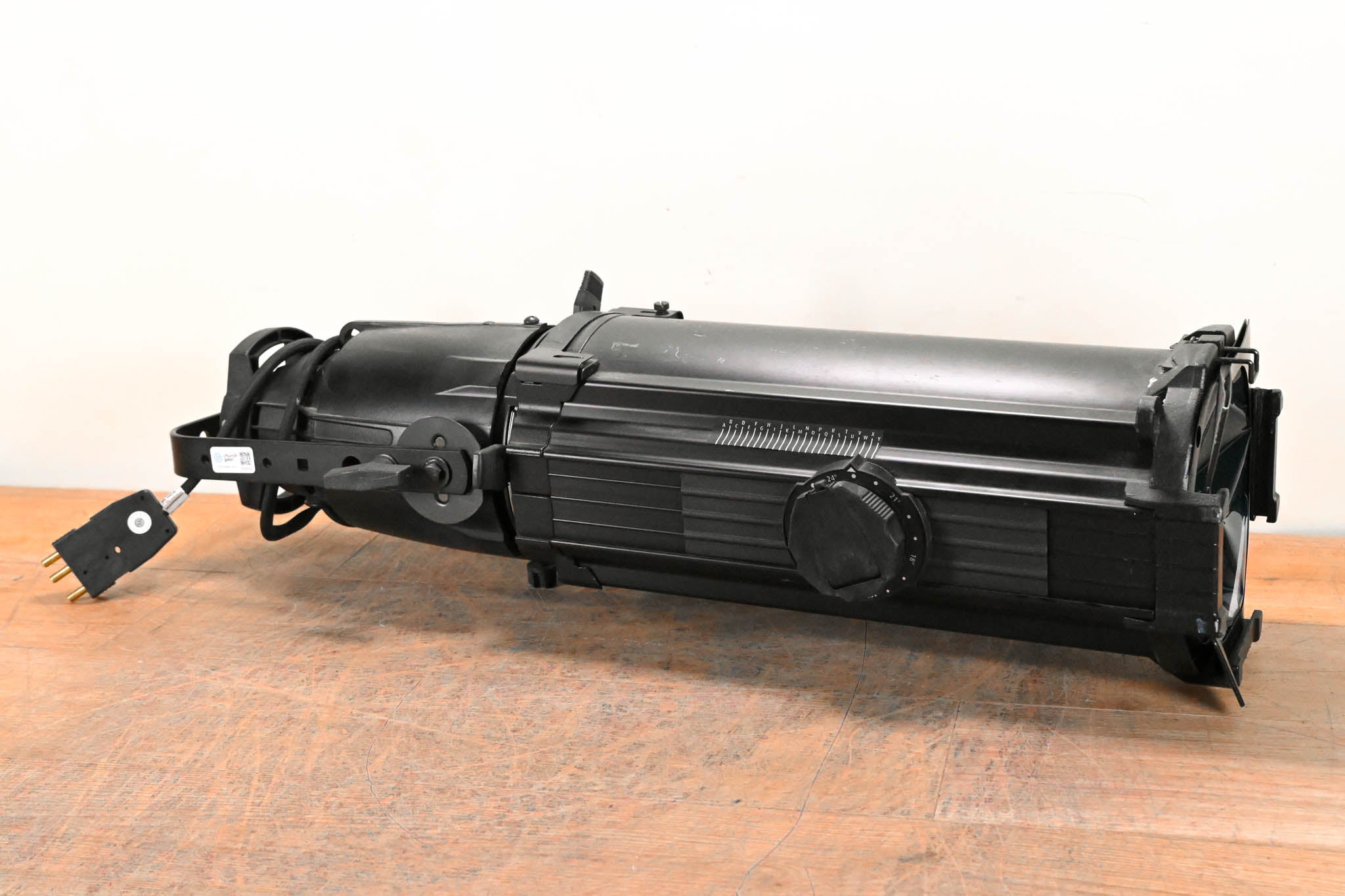ETC Source Four Zoom 15-30 Degree 750 Ellipsoidal Light