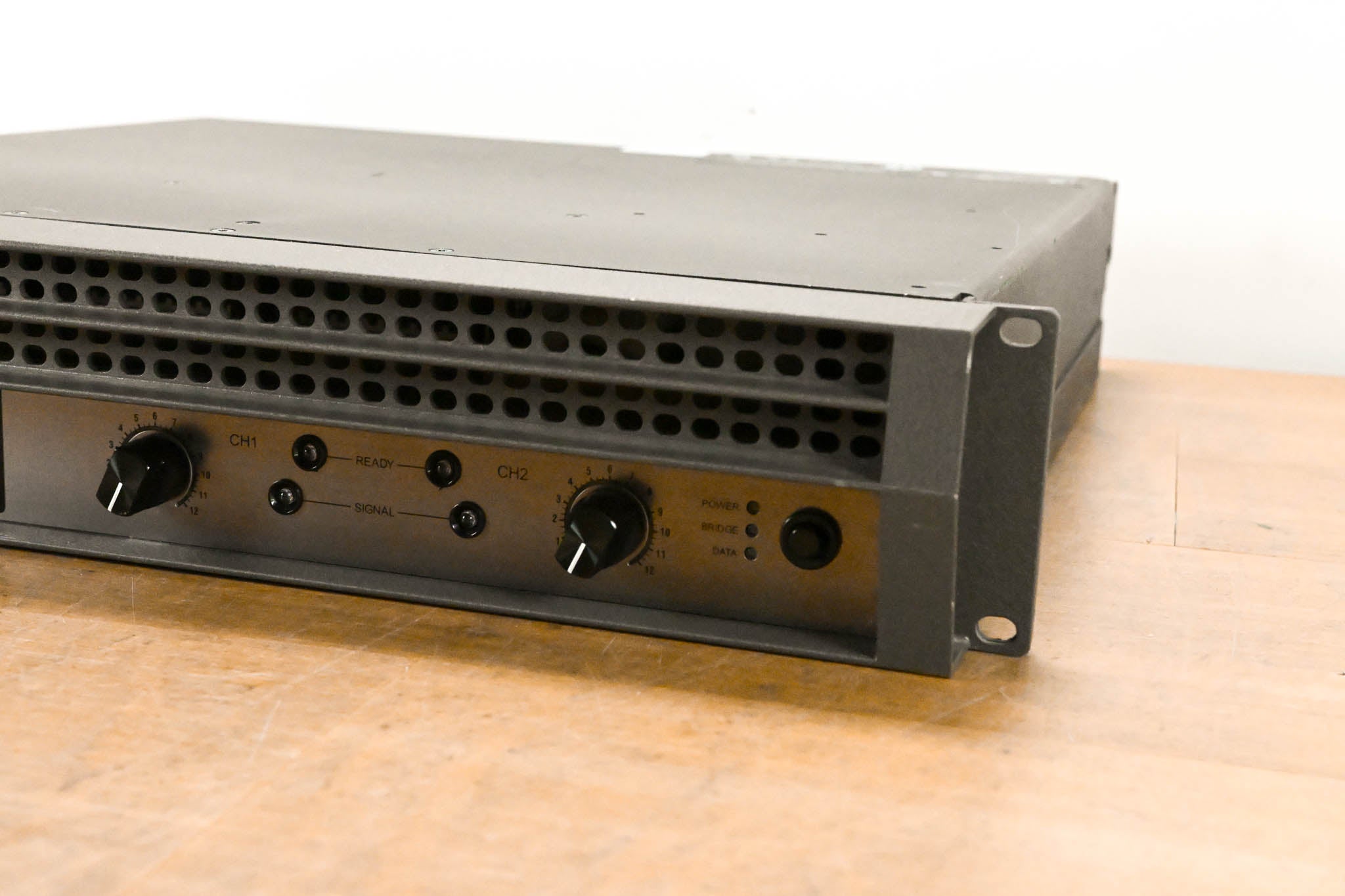 Crown MA 12000i Macro-Tech 2-Channel Power Amplifier, 4500W @ 4 ohms