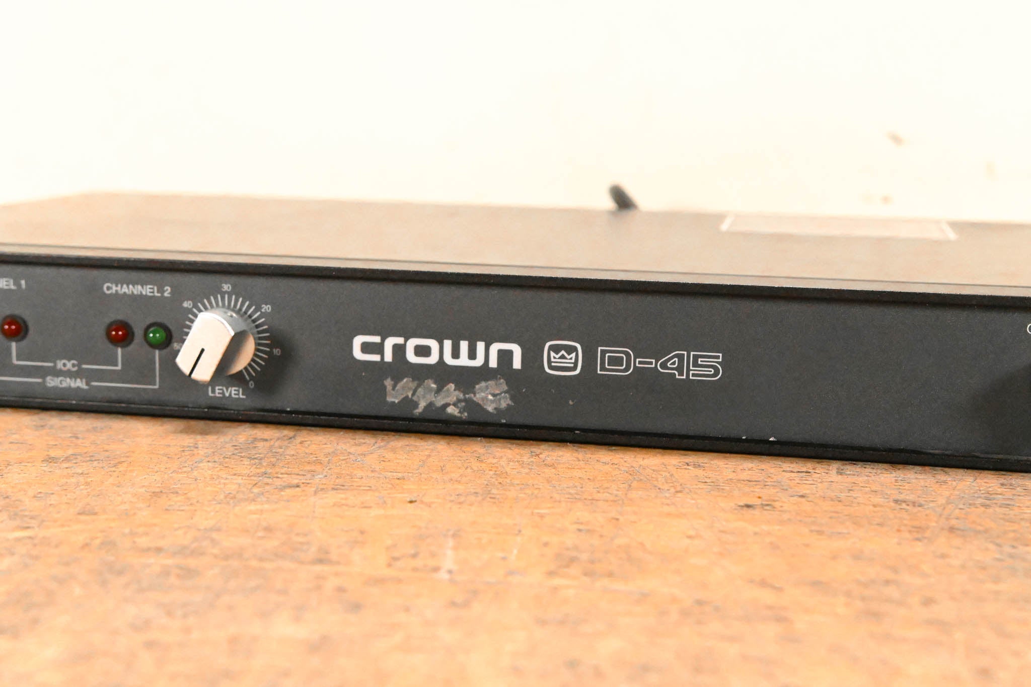 Crown D-45 Two-Channel, 35W Power Amplifier
