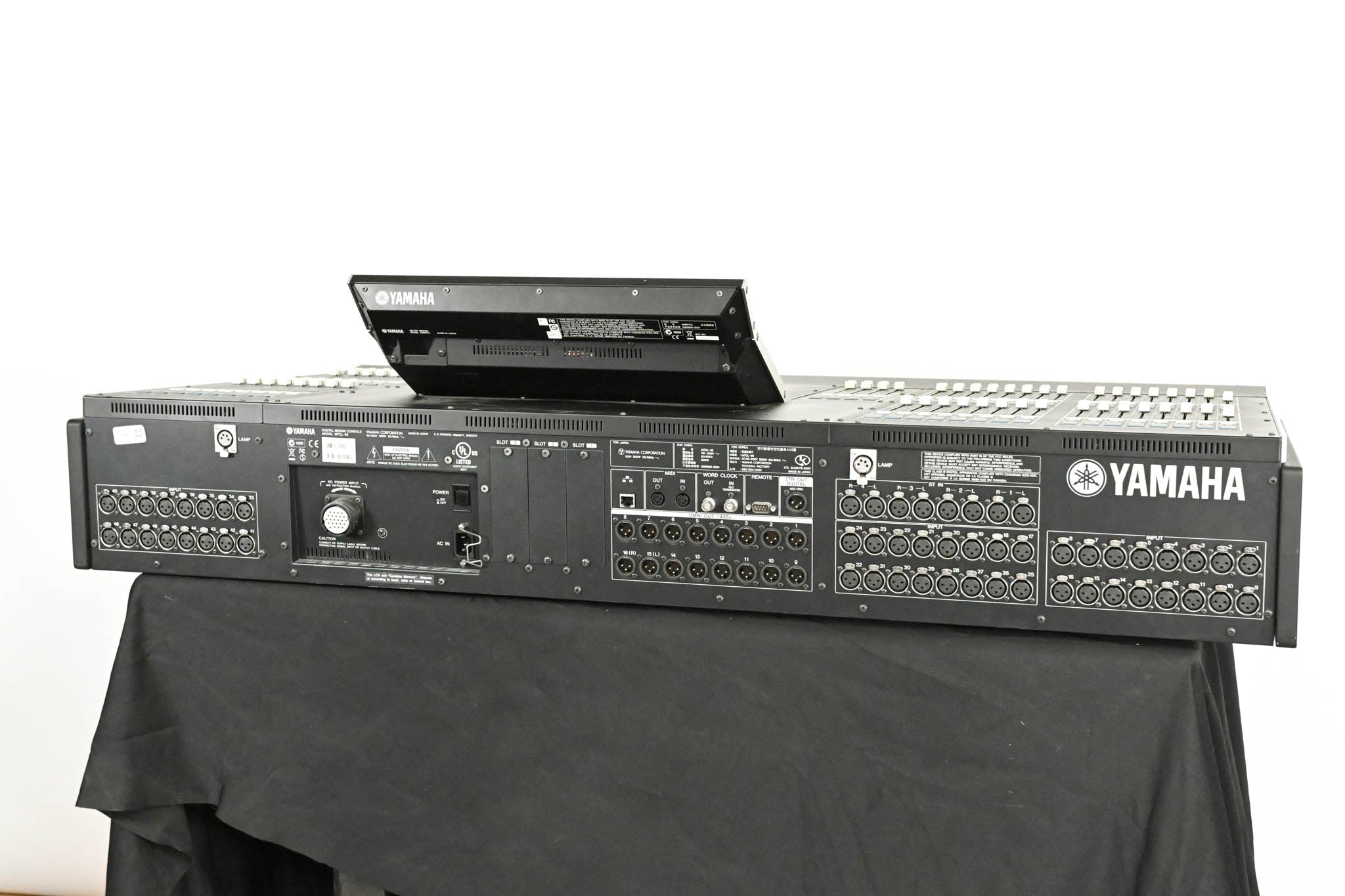 Yamaha M7CL-48 48-Channel Digital Audio Mixing Console