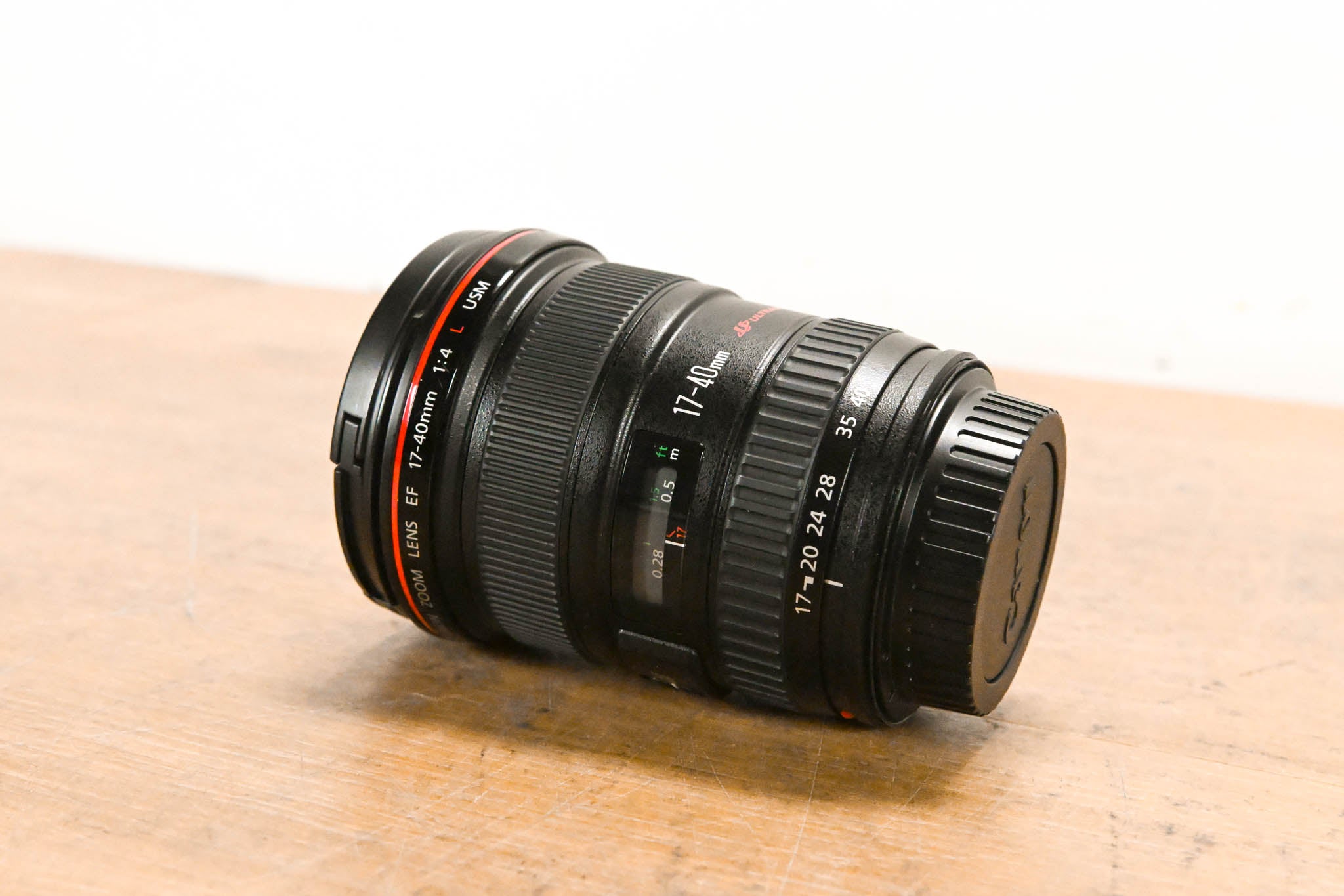 Canon EF 17-40mm f/4L USM Ultra Wide Angle Zoom Lens