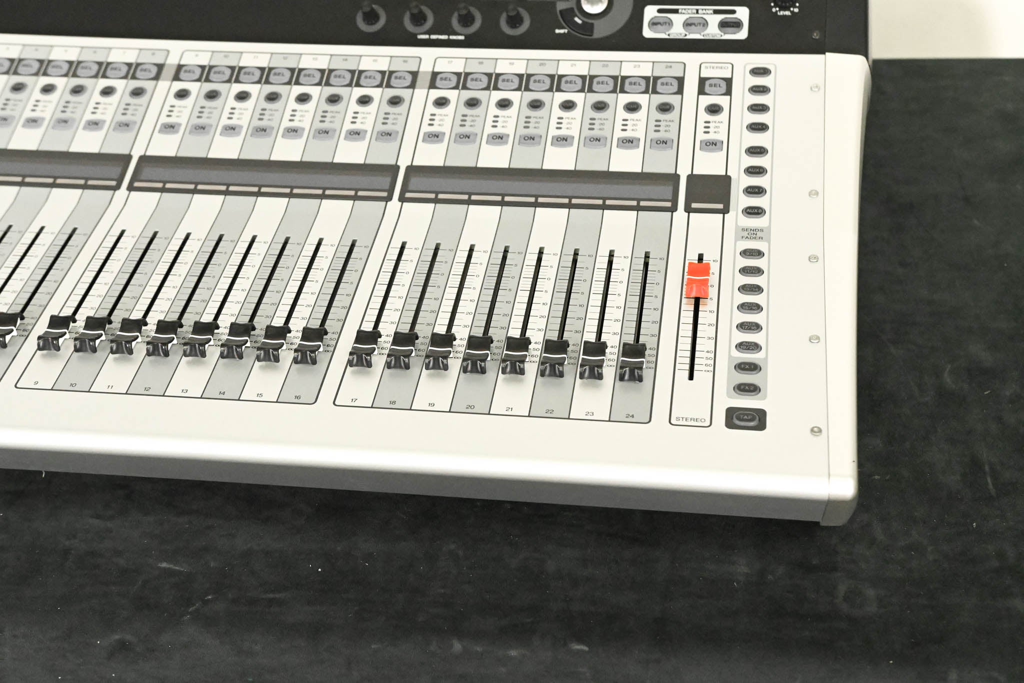 Yamaha TF3 24-Channel Digital Audio Mixer