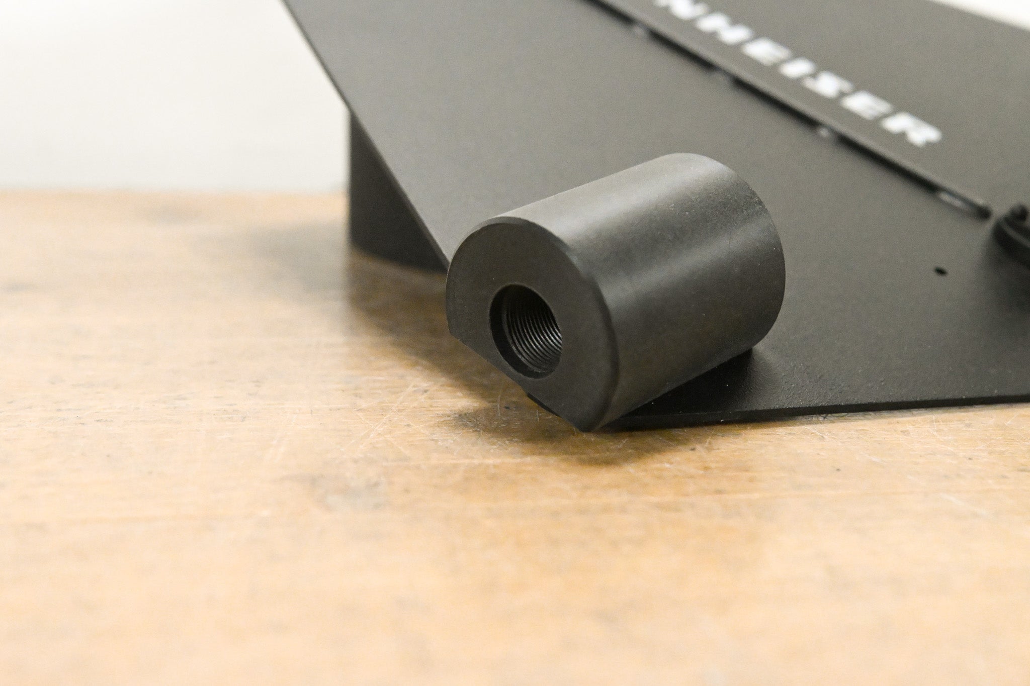Sennheiser A-2003-UHF Passive Directional Antenna - 450-960 MHz