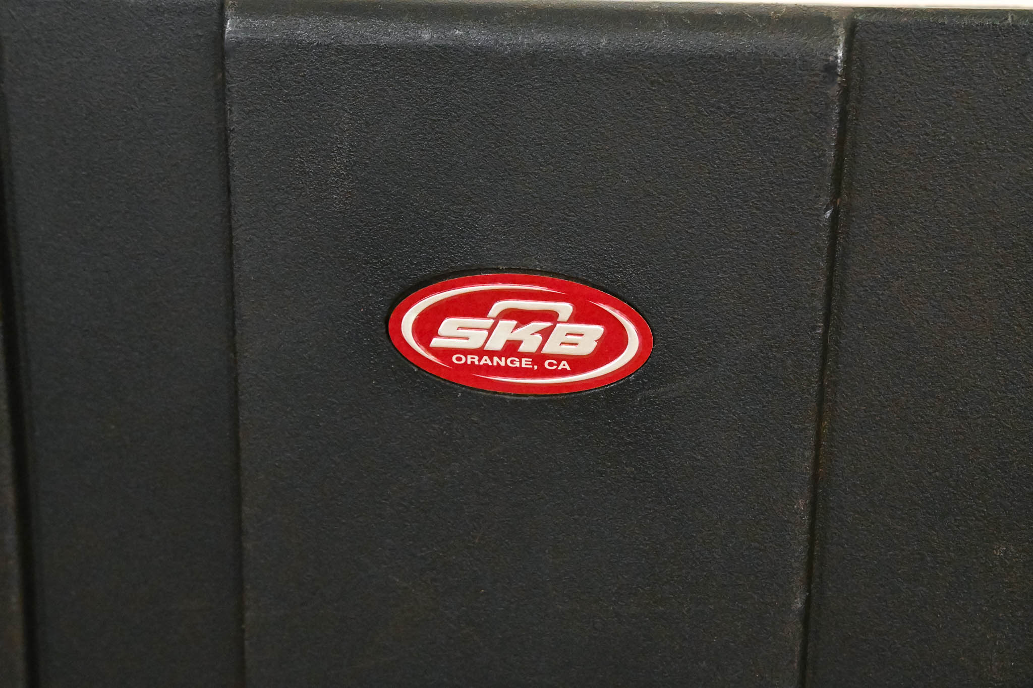 SKB 1SKB-R5220W Hardshell 76-Key Keyboard Case with Wheels