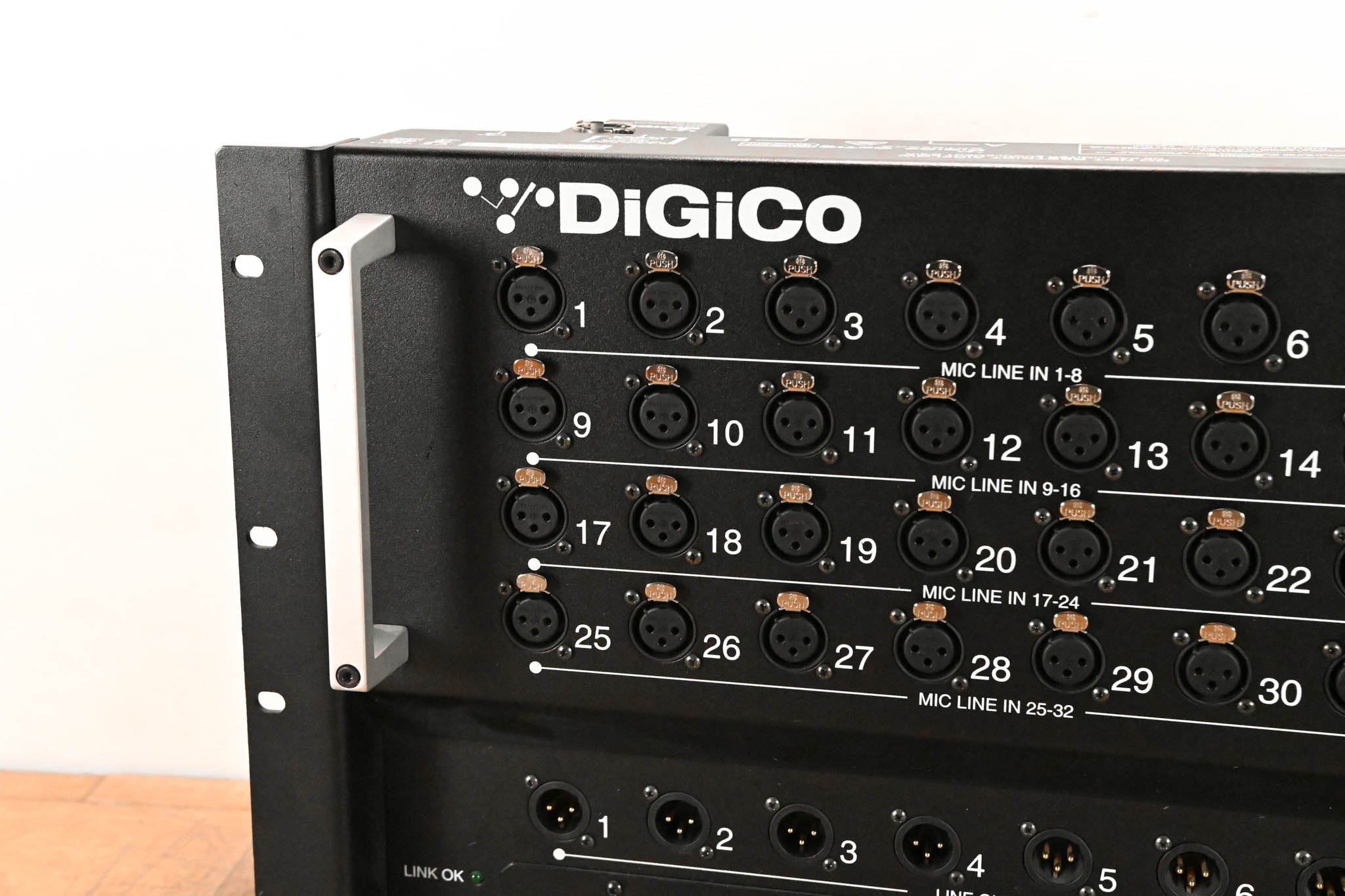 DiGiCo D-Rack 32 x 8 Cat 6 Analog I/O Stage Box