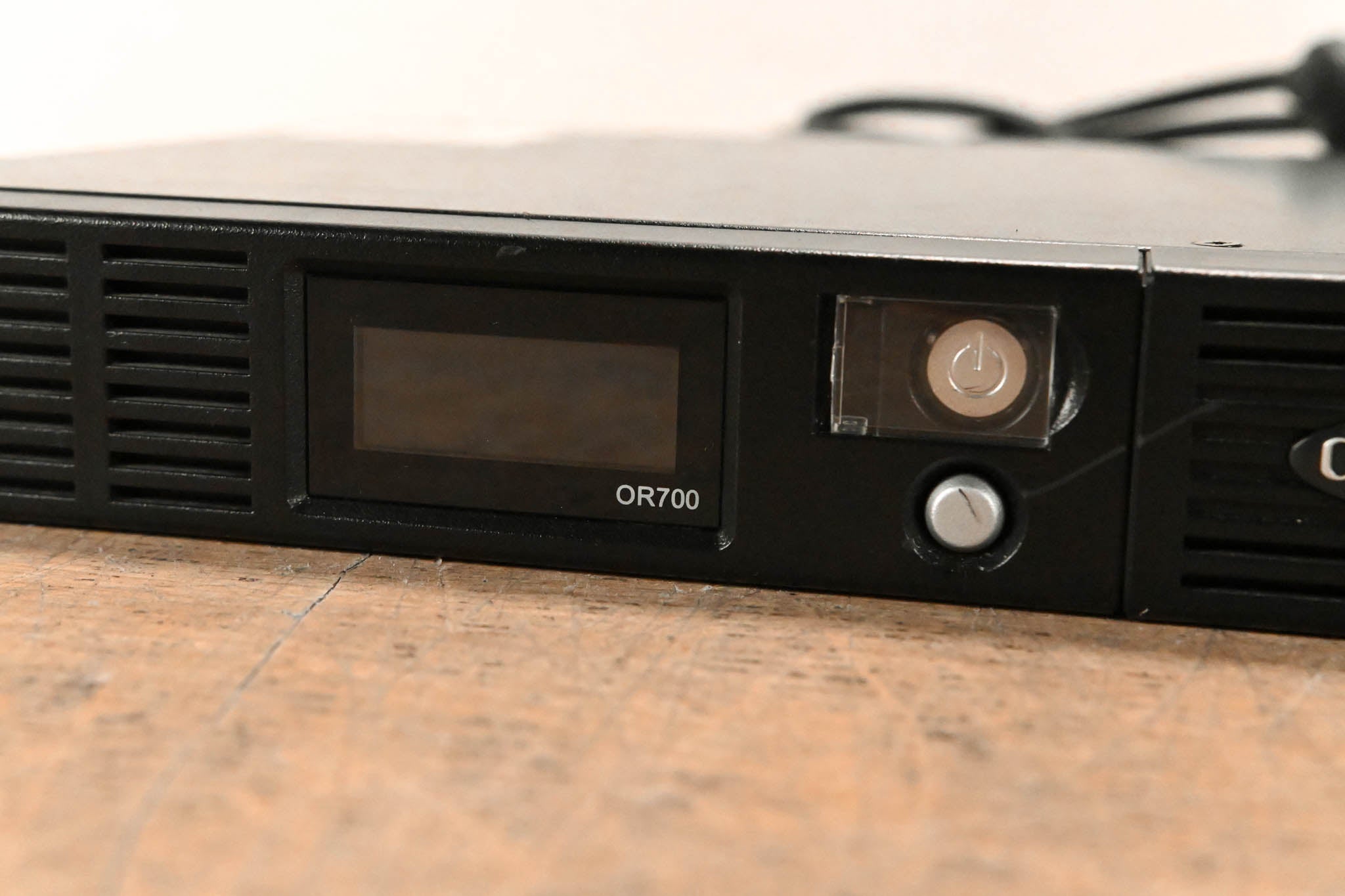 CyberPower OR700LCDRM1U Smart App LCD 700VA/400W 6-Outlet Rackmount UPS