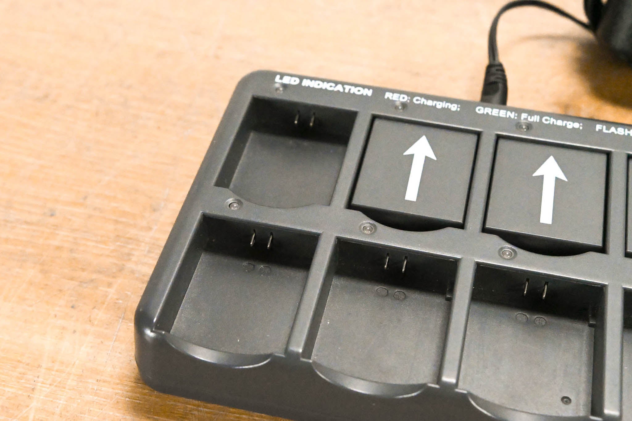 Eartec CH-LX8E UltraLITE HD HUB 8-Port Multi-Charger w/ Batteries