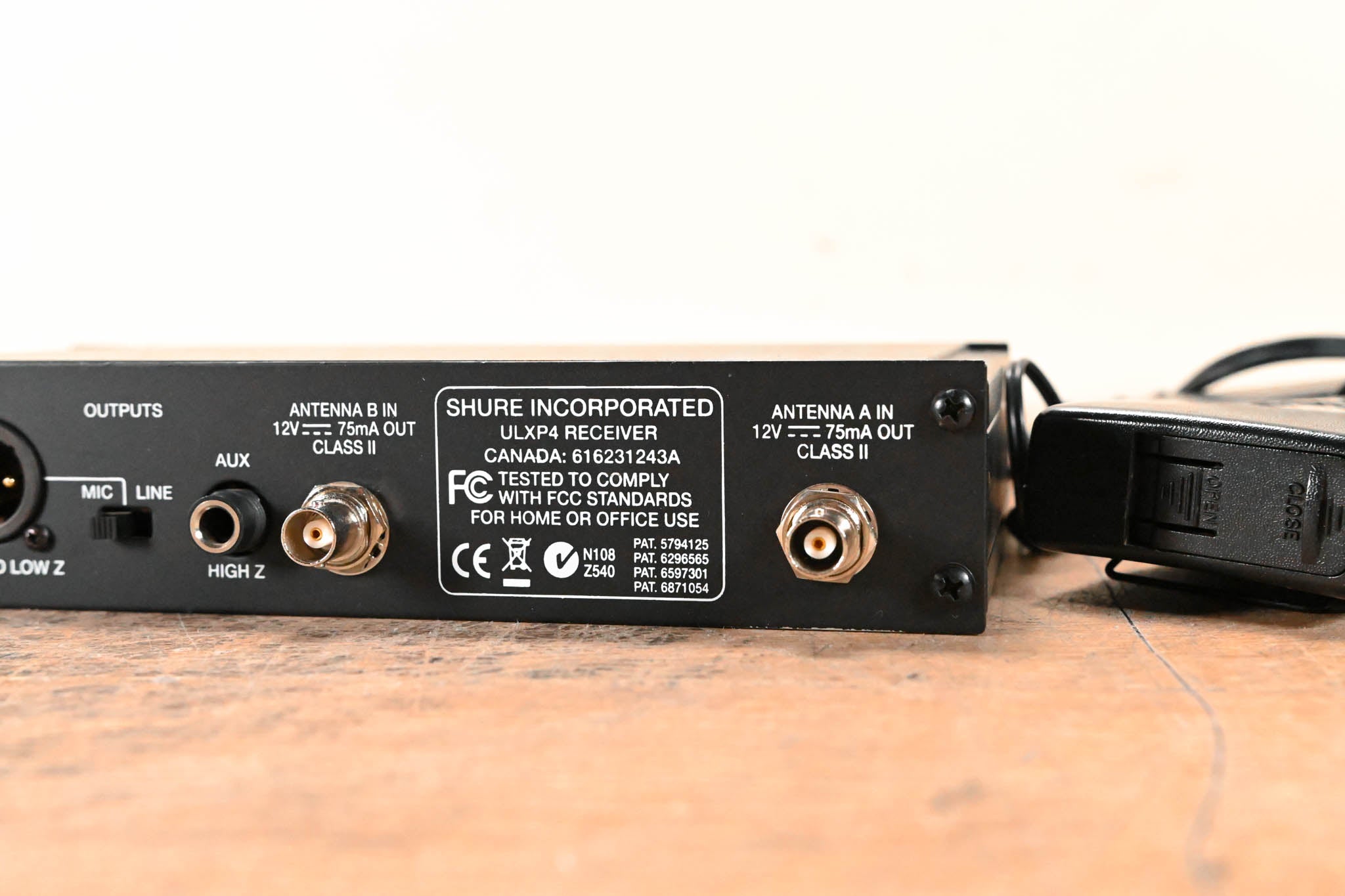 Shure ULXP14 Bodypack Wireless System - J1 Band: 554-590 MHz
