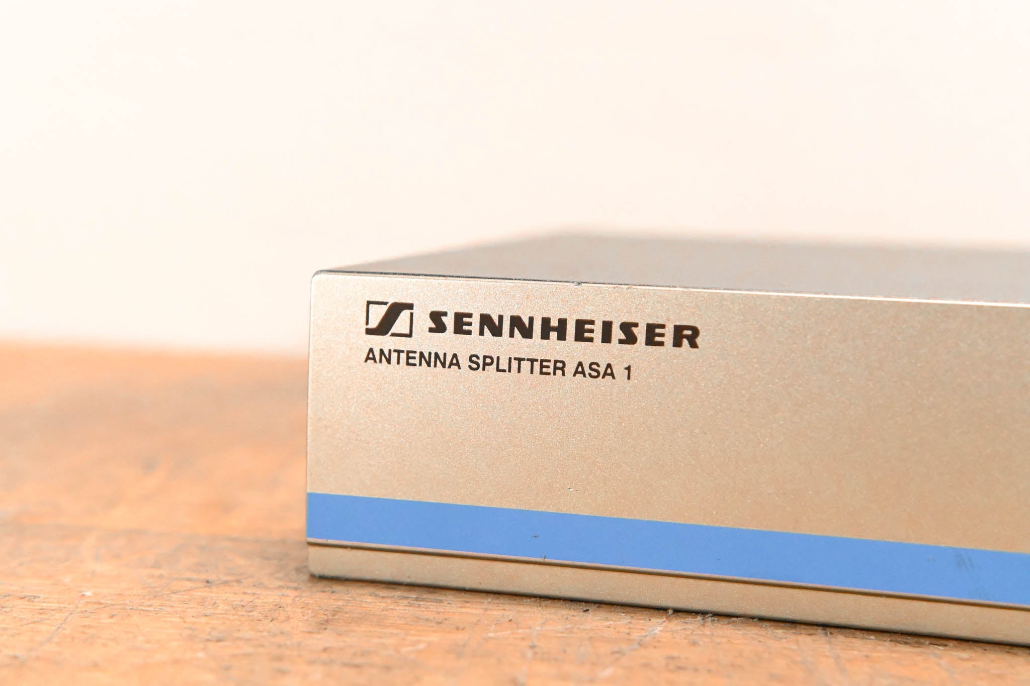 Sennheiser ASA 1 Active Antenna Splitter - 500-870 MHz (NO POWER SUPPLY)