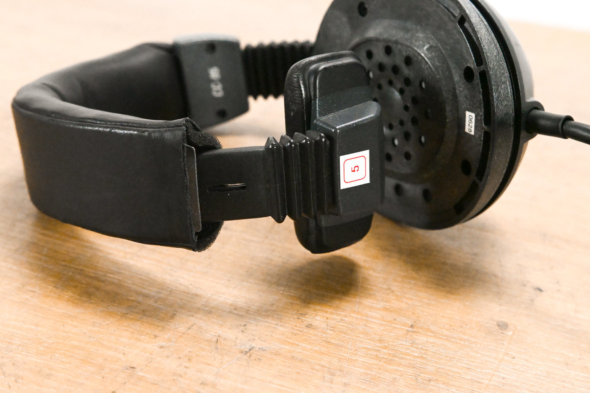 Clear-Com CC-95 Single-Muff Intercom Headset
