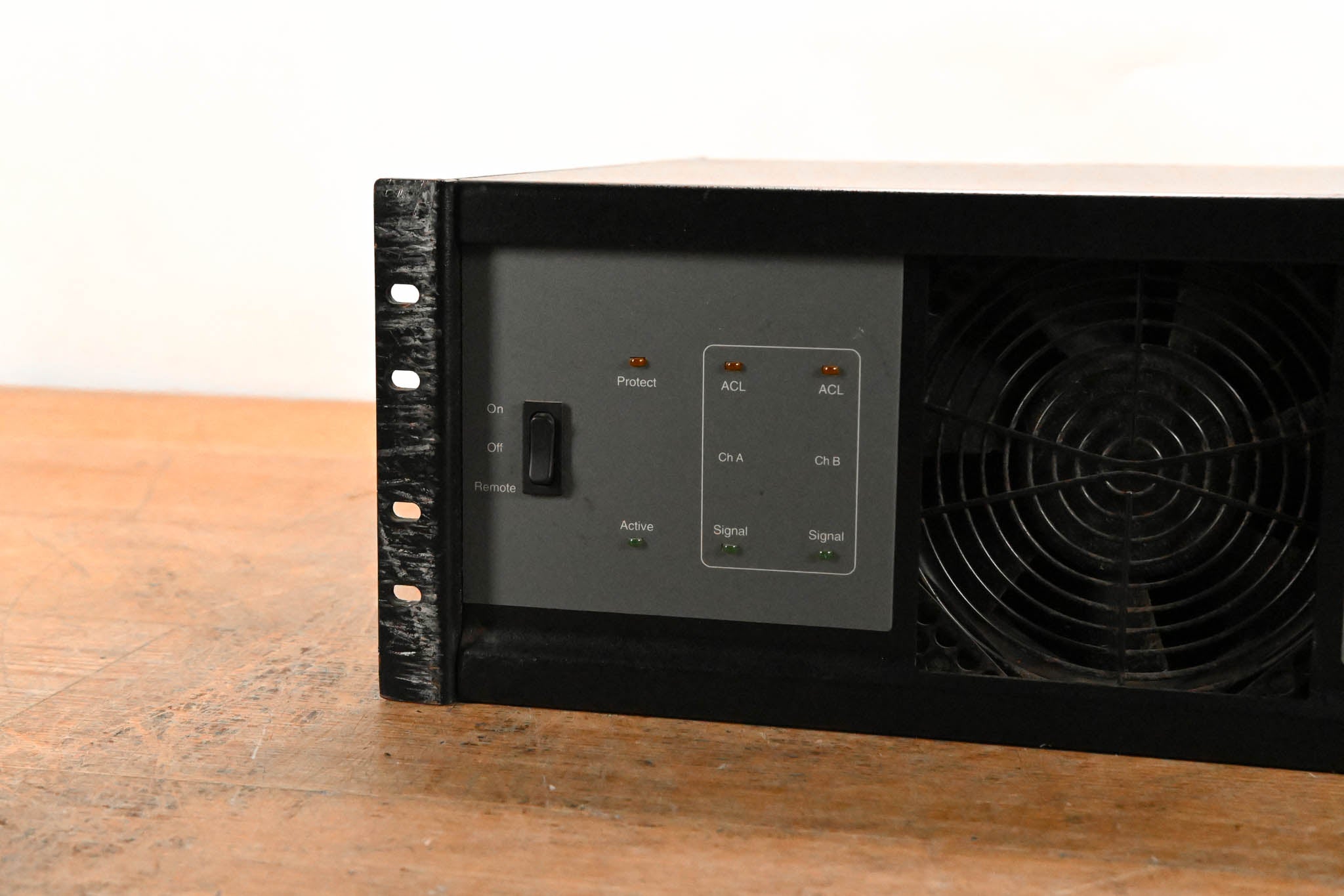 Crest Audio CKS1600-2 2-Channel Power Processing Amplifier