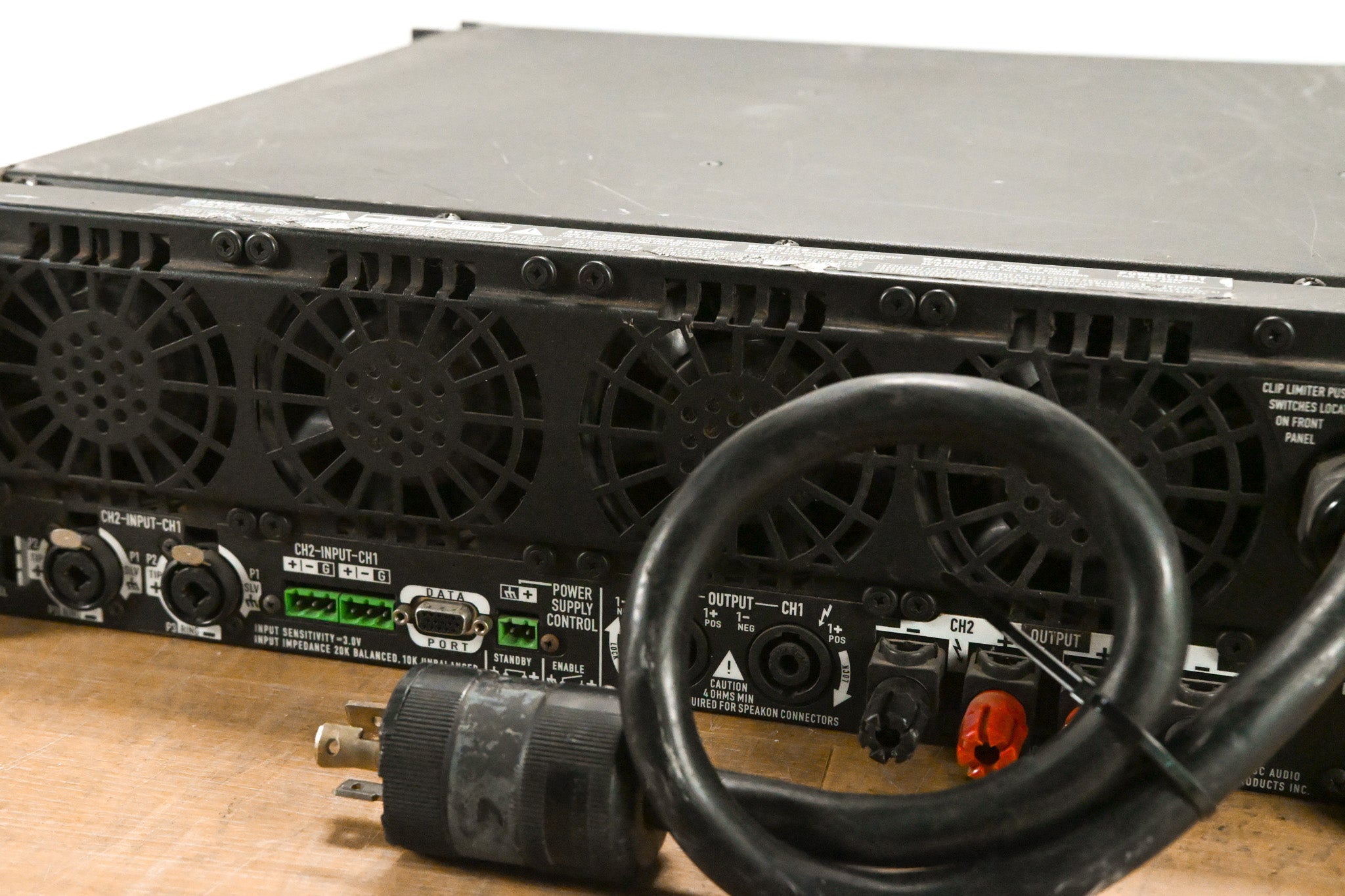 QSC PowerLight 9.0 PFC Power Factor Corrected 2-Channel Power Amplifier