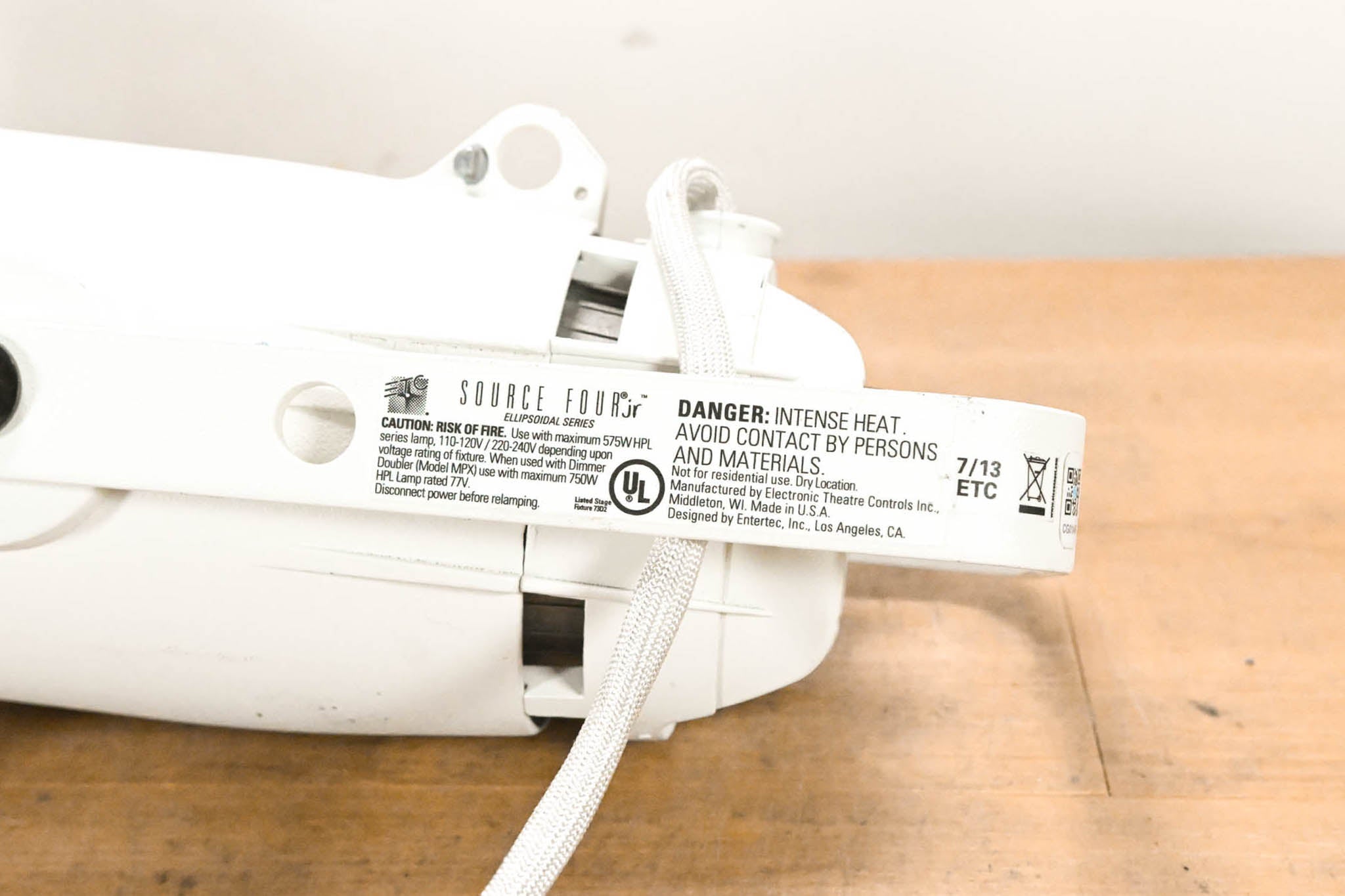 ETC Source Four Jr 26 Degree 575 Ellipsoidal Light