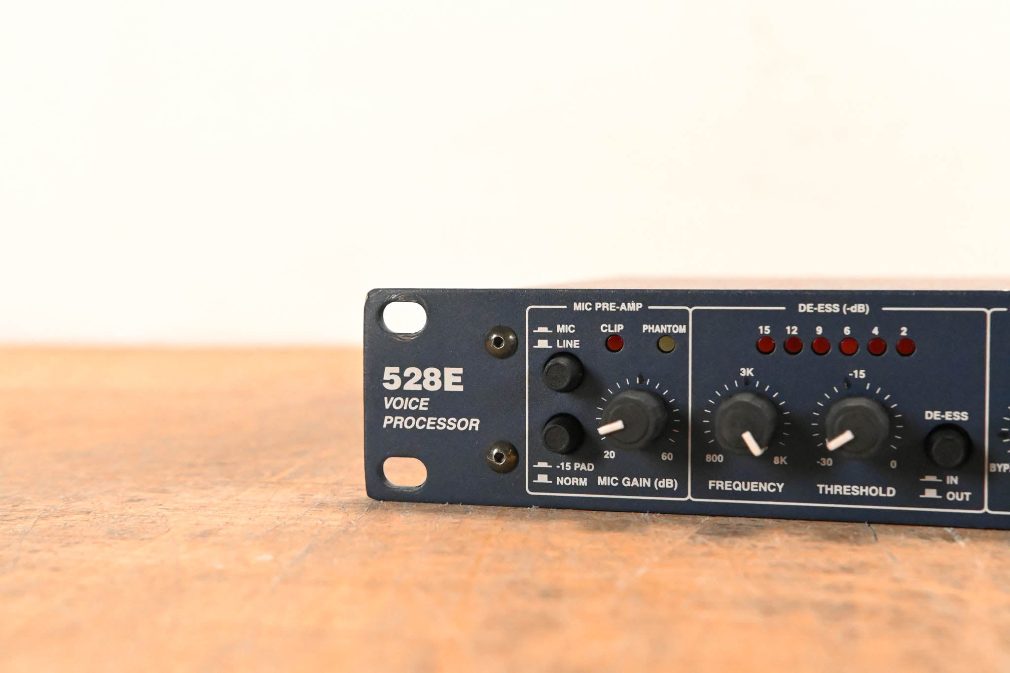 Symetrix 528E Voice Processor Microphone Preamp