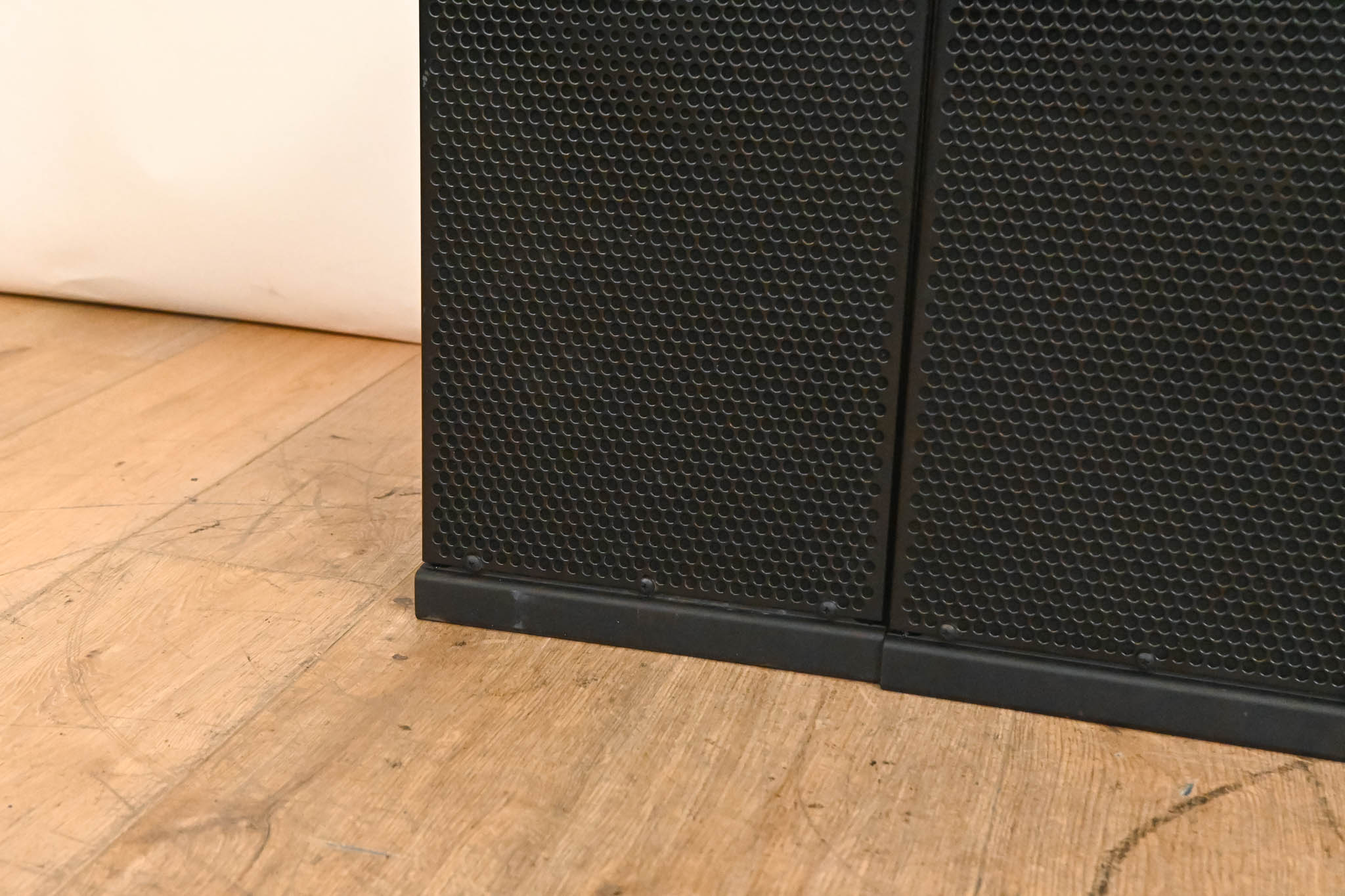 Electro-Voice (EV) XLE181 8" 2-Way Passive Line Array Speaker (PAIR)