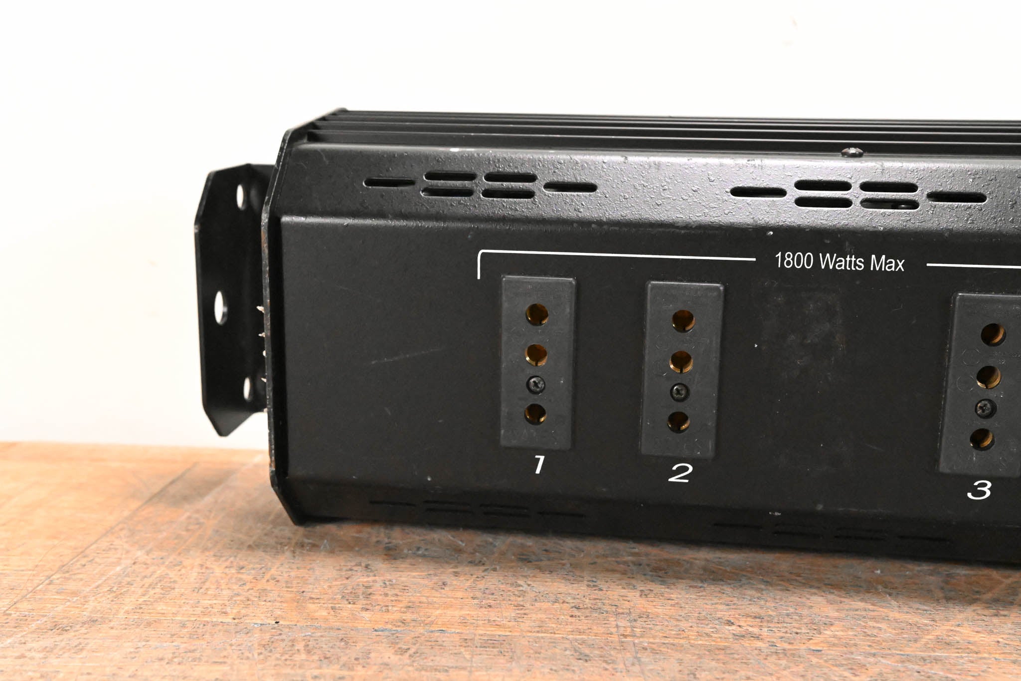 Leprecon ULD-340 4-Channel 15A Tree Mount Dimmer with Stage Pin Output
