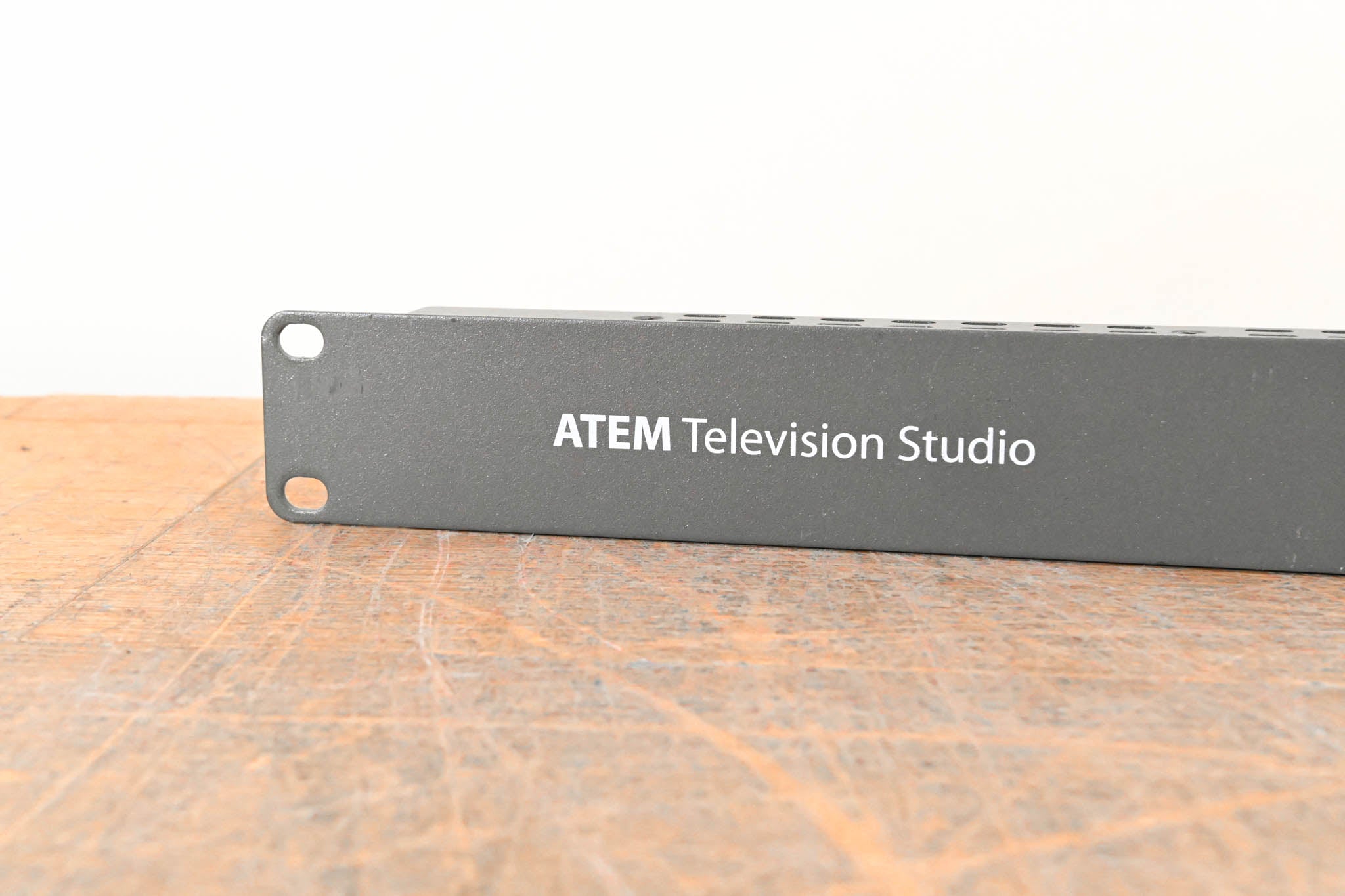 Blackmagic Design ATEM Television Studio (NO POWER SUPPLY)