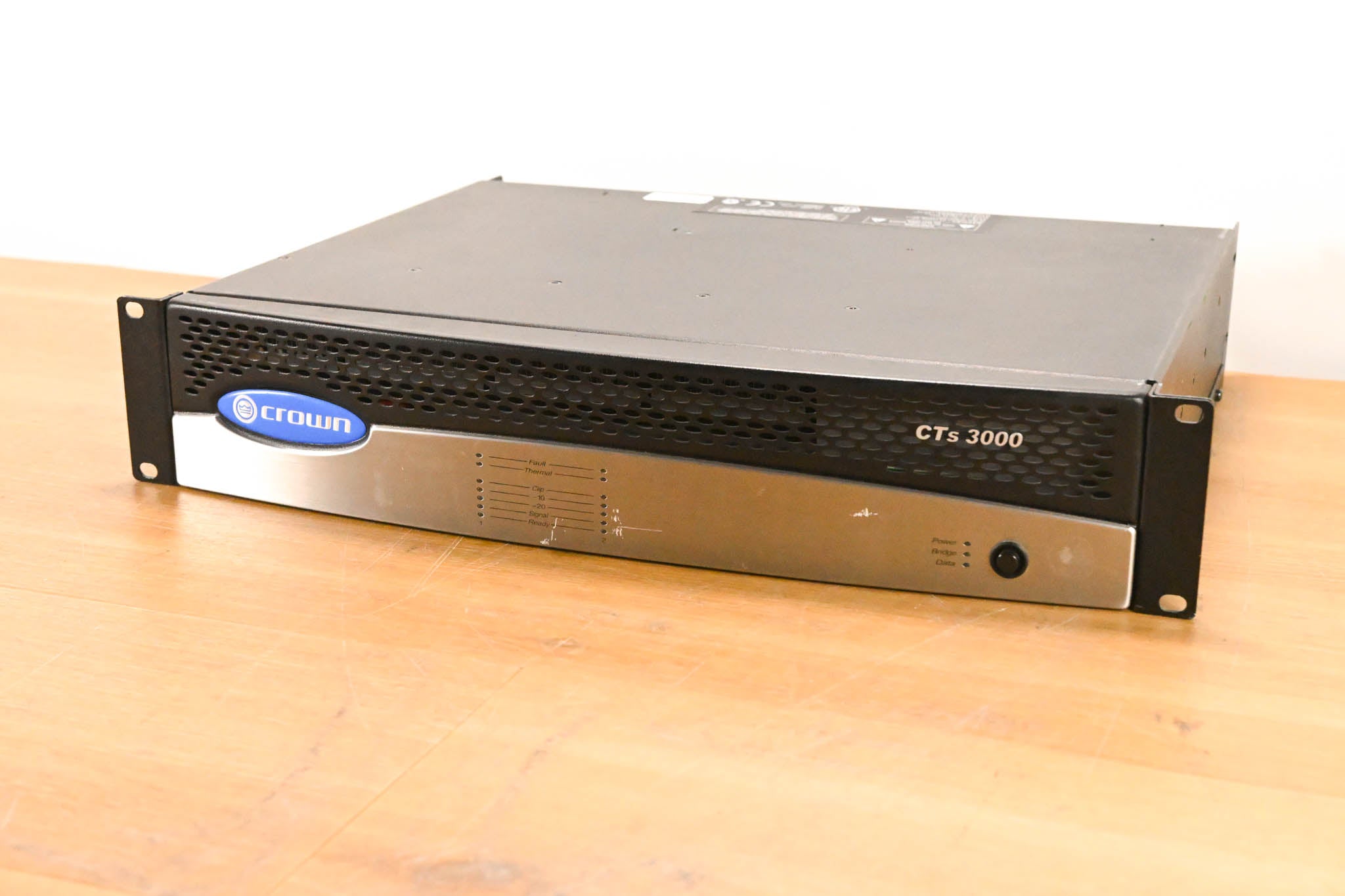 Crown CTs 3000 Two-Channel 1500W Power Amplifier