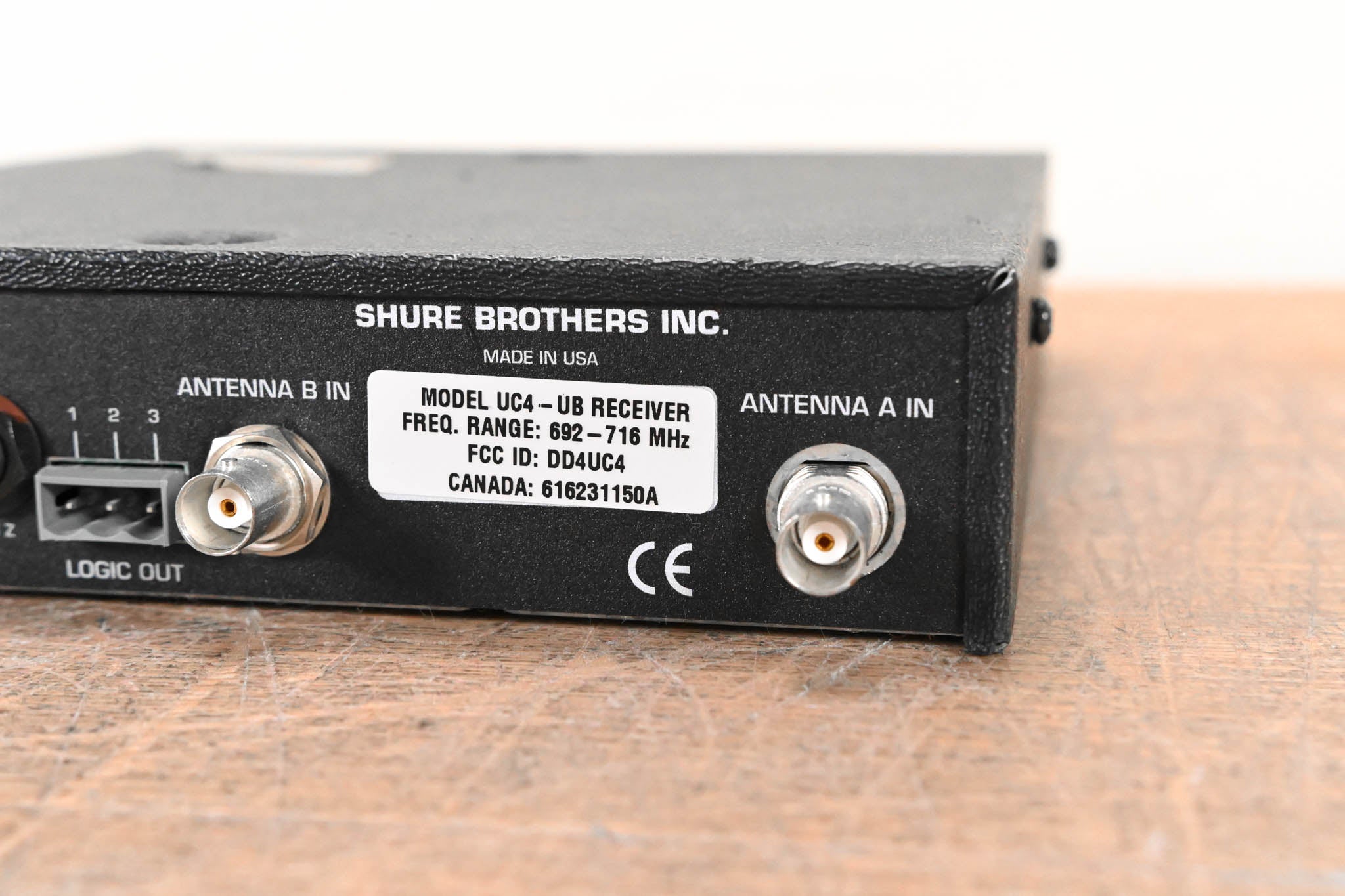 Shure UC4-UB Wireless Receiver - UB Band: 692-716 MHz (NO POWER SUPPLY)