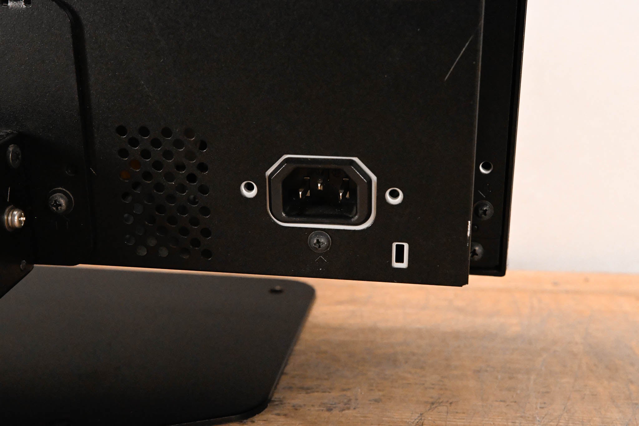 JVC DT-V20L1 20-inch HD Multi-Format Studio Monitor