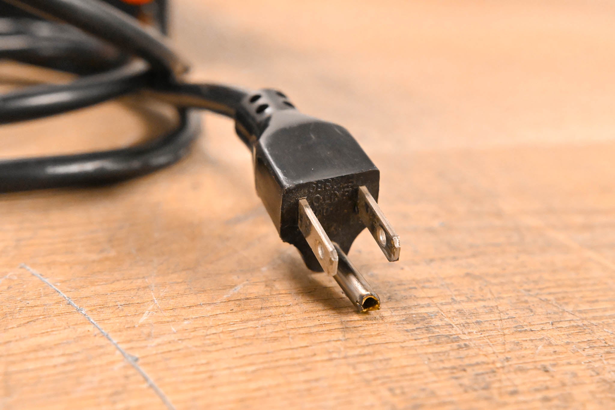 QSC Model 1400 2-Channel Power Amplifier