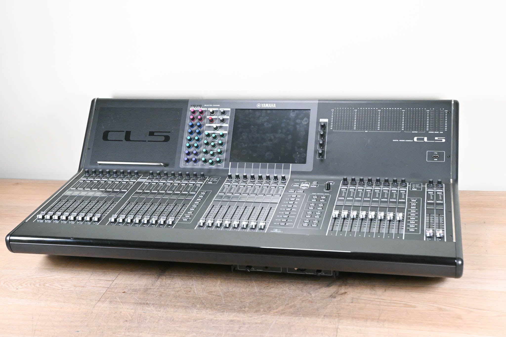 Yamaha CL5 72-Channel Digital Mixing Console