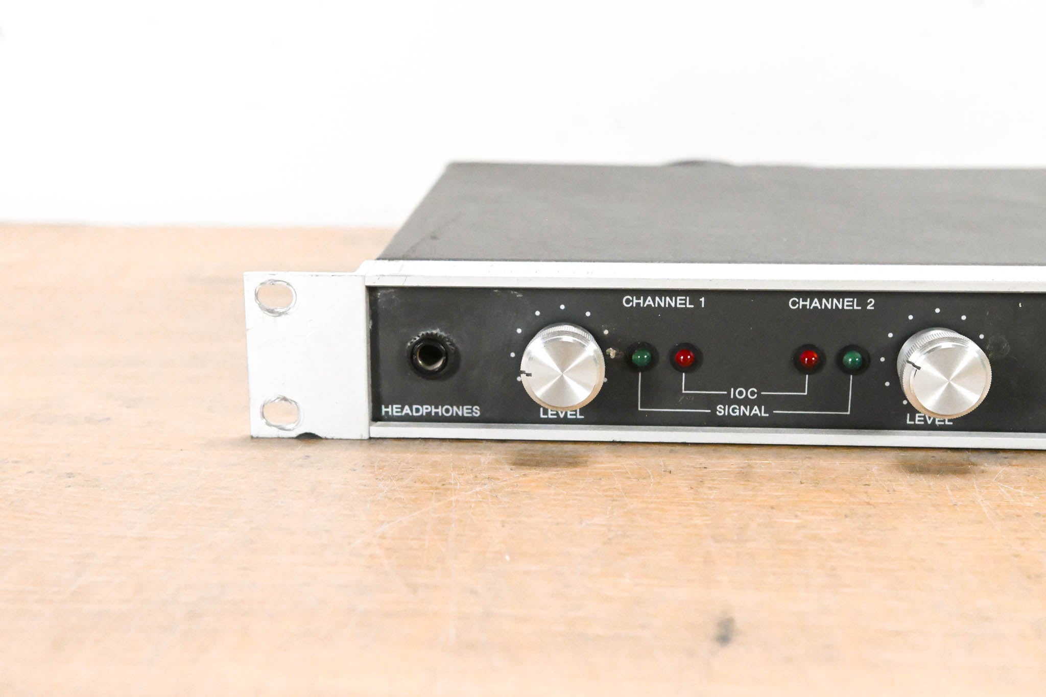 Crown D-75 2-Channel Power Amplifier